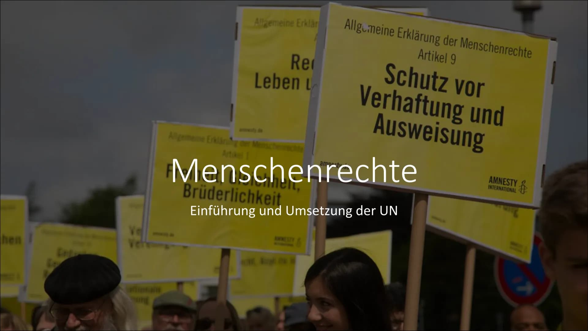 hen
W
Vel
Allgemeine Erklär
Re
Leben L
Allgemeine Erklärung der Menschenrechte
Artikel 9
Schutz vor
Verhaftung und
Ausweisung
Menschenrechte