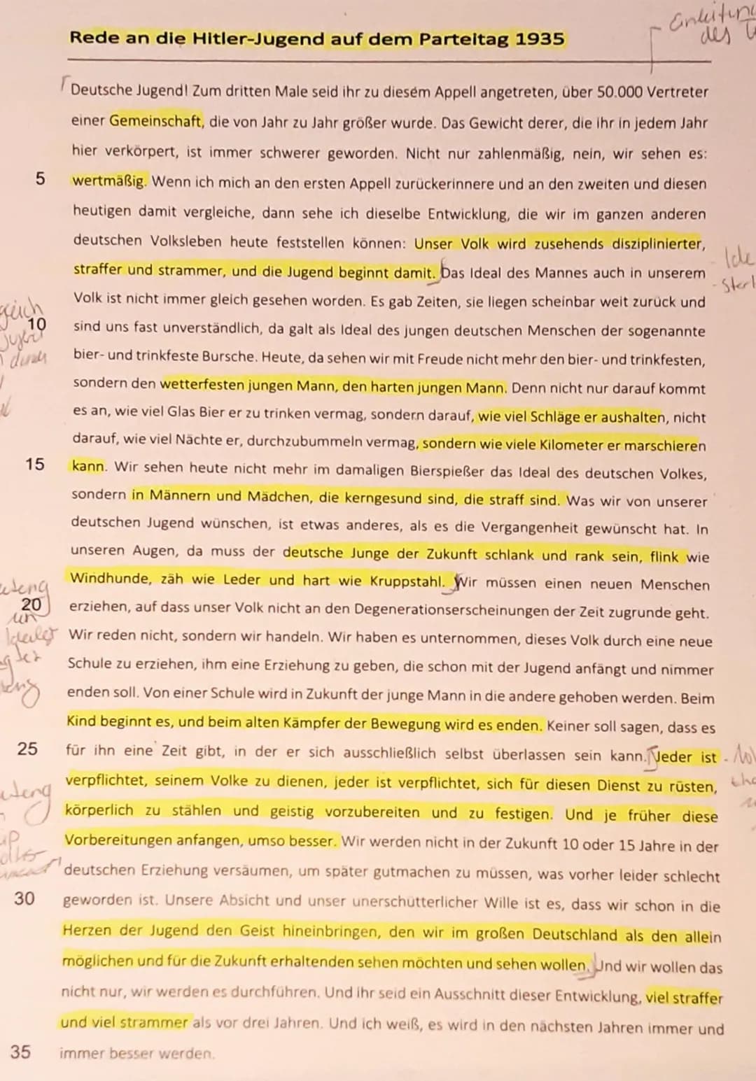 Pädagogibblausur ir. 1
1.1 Bei dem worliegenden Text handelt
es sich um eine
Rede Adolf Hitlers,
welde er in
Nürnberg 1935 am Reichspartei-
