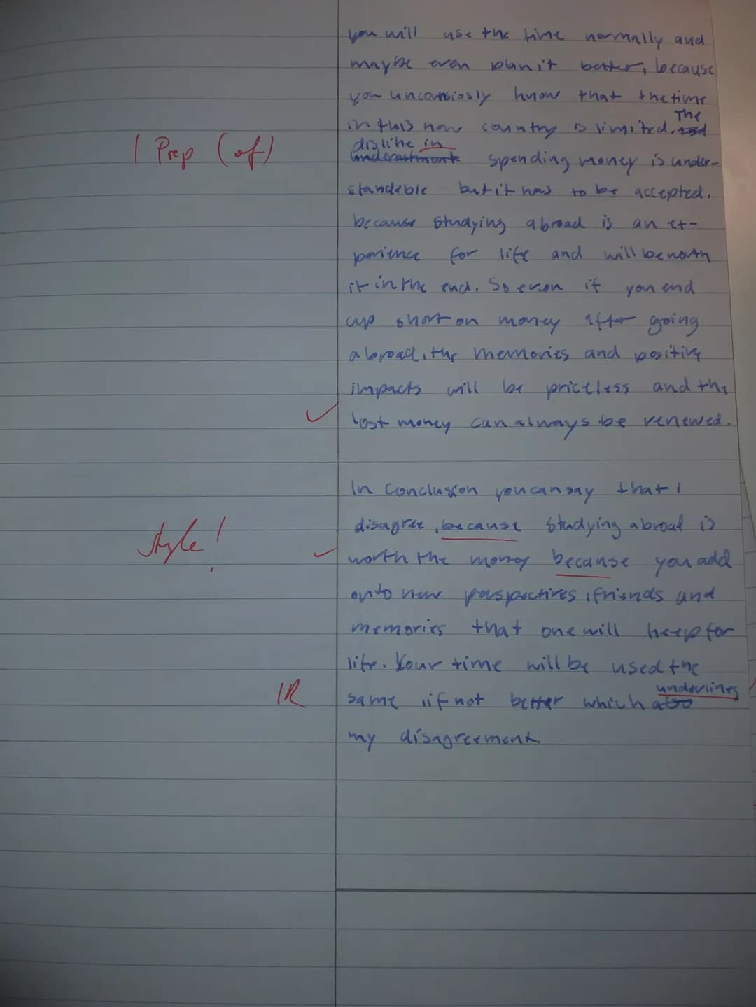Englisch EF G4
SJ
1. Outline the reasons Michelle Obama gives for and against studying abroad.
(Comprehension) (8 Punkte)
2. Analyse how Mic
