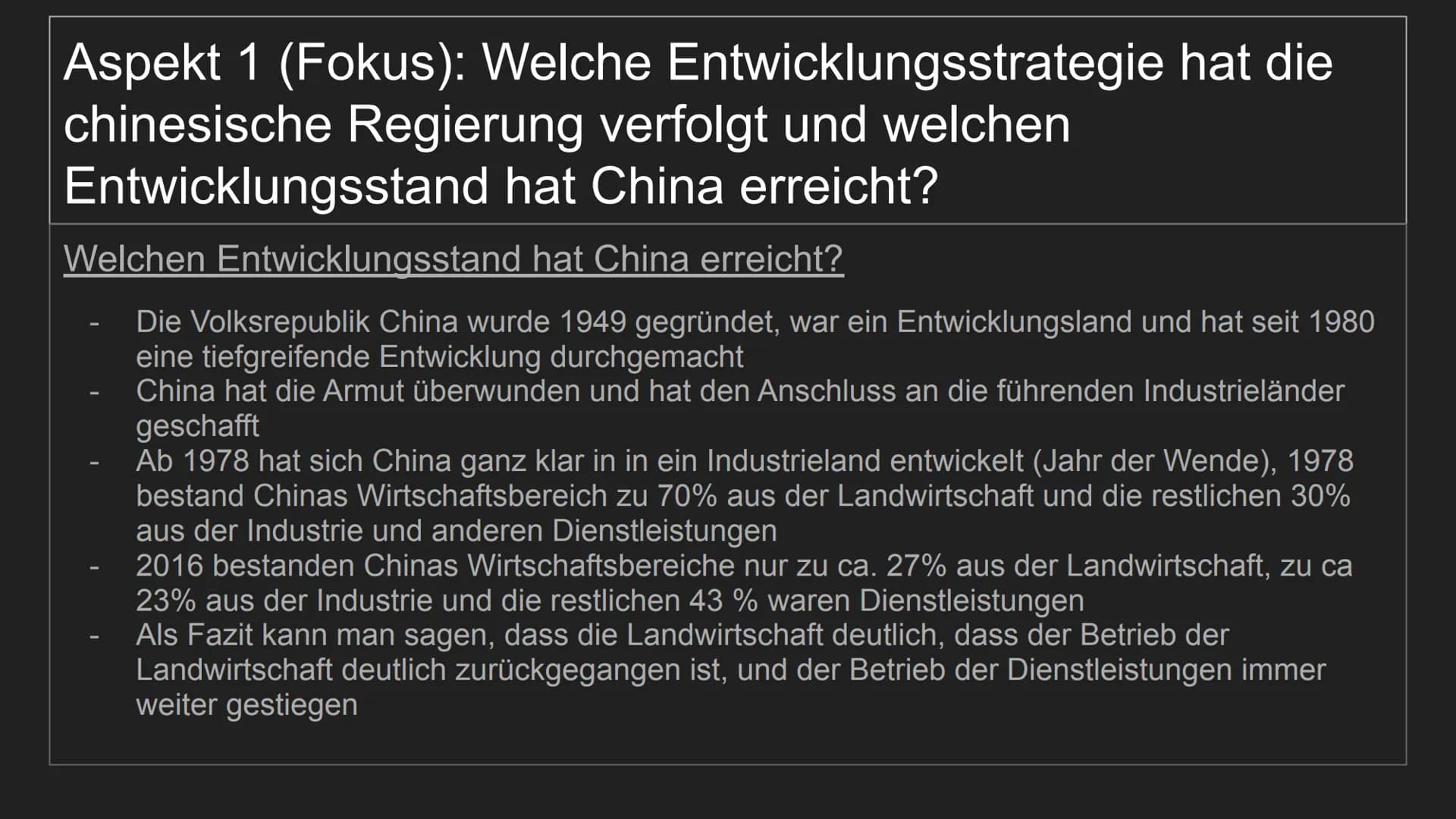 Entwicklungsstrategien von
China
von Henry und Tjaard
TH
10
***** Aspekt 1 (Fokus): Welche
chinesische Regierung verfolgt und welchen
Entwic