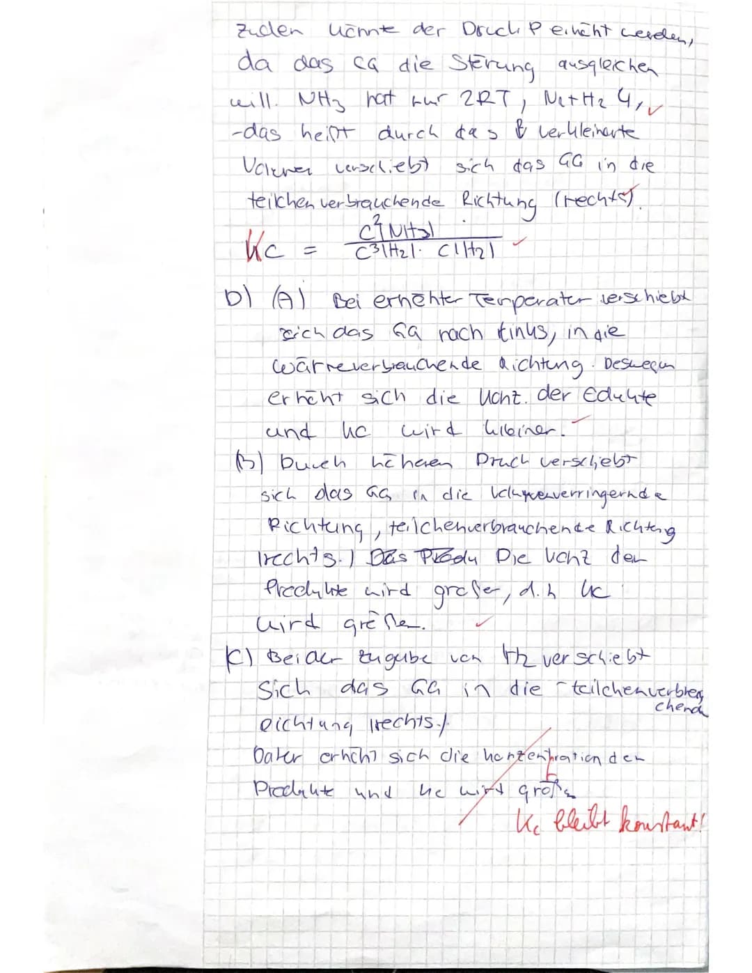 Chemie 1
Name:
Note: 12
рте
= EST THO
1) In einem Experiment wird Propansäure (P) mit Ethanol (E) unter Einwirkung eines
Katalysators zur Re