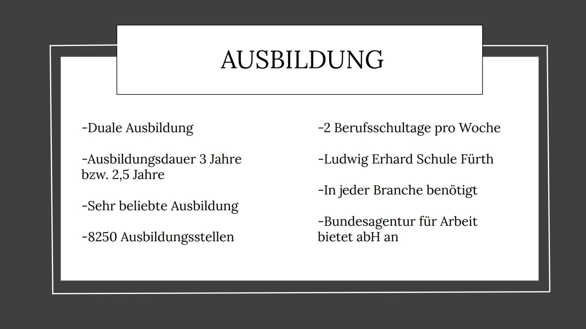 Wer beantwortet
eigentlich meine Fragen
die ich dem
Kundendienst stelle?!
WXY 17
KAUFFRAU/MANN FÜR
BÜROMANAGEMENT
MÖBELHAUS HÖFFNER
H INHAL
