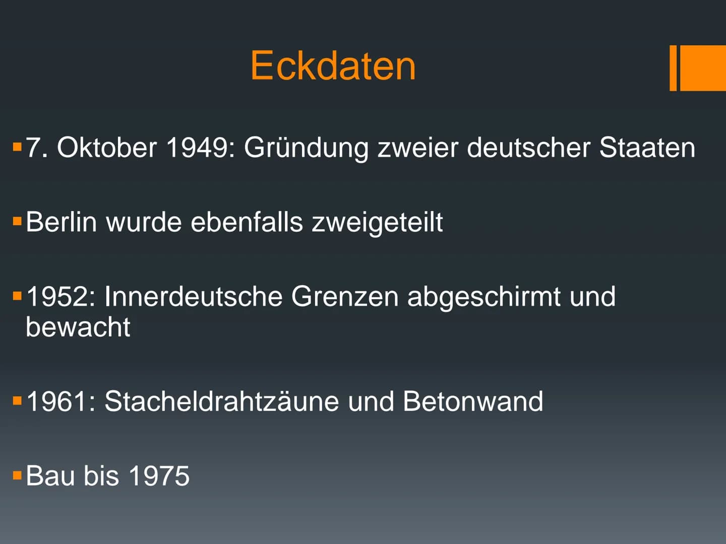38
Mauerbau 1961
eine Präsentation von
Geschichte Q3 -
22.11.2021
Abbildung 1
Eckdaten
Gründe für den
Mauerbau
(Jahr des)
Mauerbau(s)
Reakti
