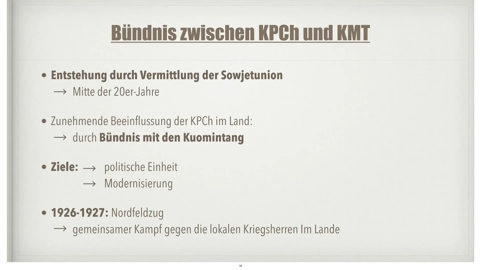 CHINA UNTER MAO
von Marisa Schnepel und Julia Brinkmann • Ende des Kaiserreichs
Kuomintang
• Kommunistische Partei Chinas
• Mao Zedong
Bürge