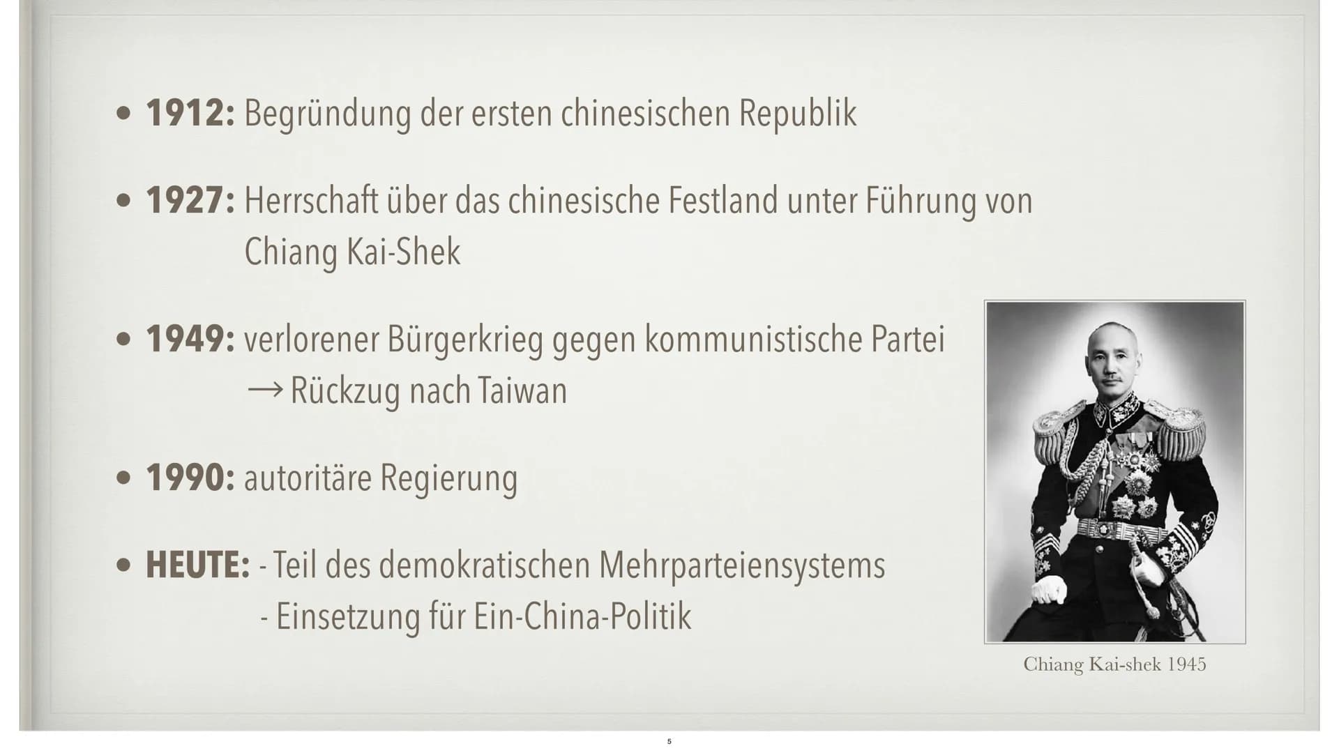 CHINA UNTER MAO
von Marisa Schnepel und Julia Brinkmann • Ende des Kaiserreichs
Kuomintang
• Kommunistische Partei Chinas
• Mao Zedong
Bürge