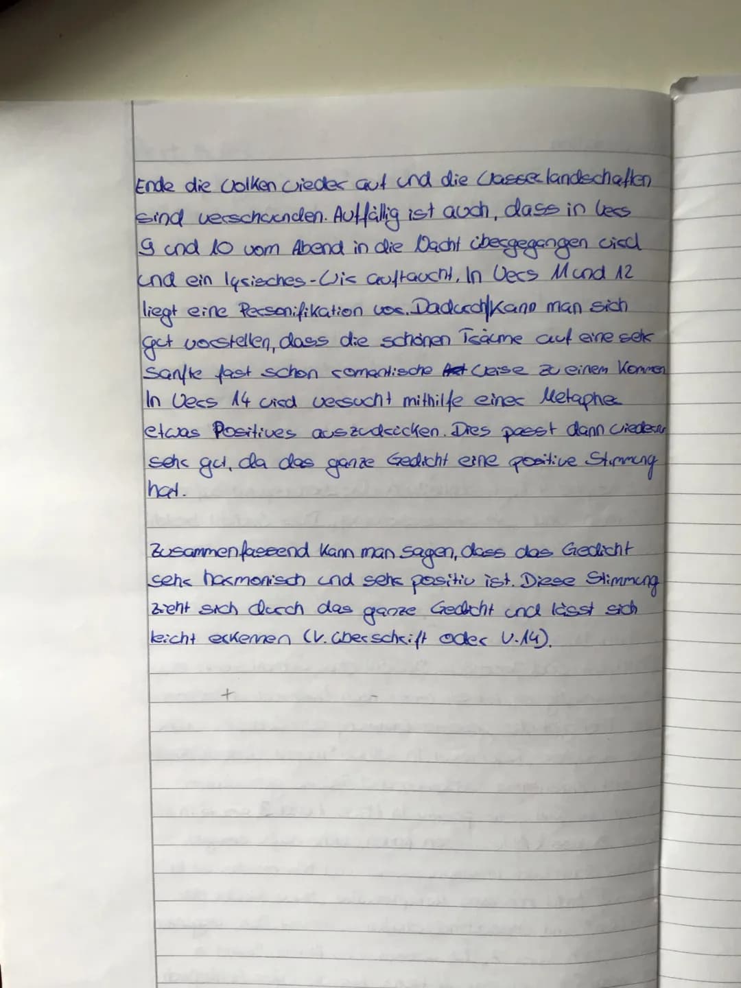 cisc
Ende die Dolken wieder auf und die Classeclandschaften
sind verschwunden. Auffällig ist auch, dass in less
9 und 10 vom Abend in die Na