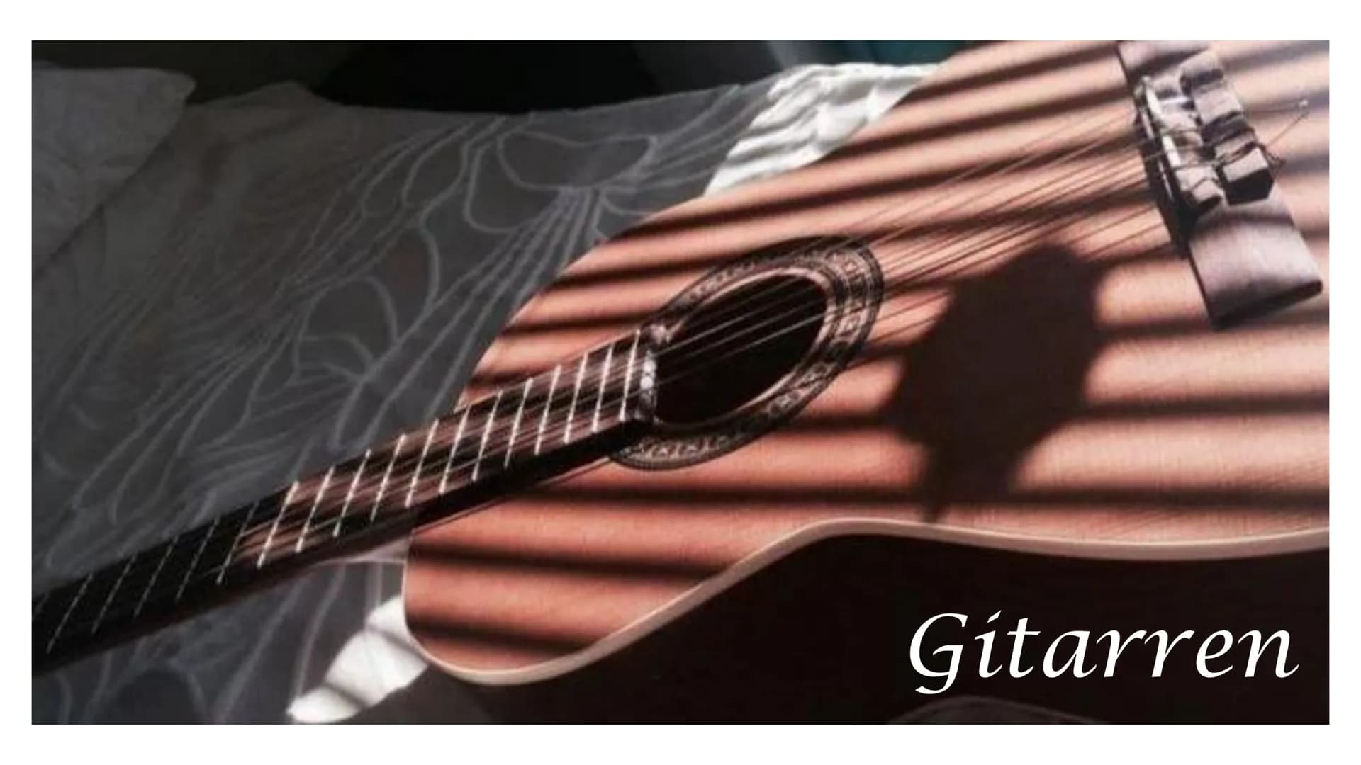 Gitarren Inhalt
• Geschichte
• Arten von Gitarren und deren Unterschiede
• Funktion
●
• Wie Spielt man eine Gitarre?
• Quiz
● Allgemein Gesc
