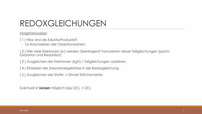 REDOX-REAKTIONEN
HILFESTELLUNGEN
24.11.2021
HOFER, 3A
1 WAS SIND REDOXREAKTIONEN?
Elektronenübertragungsreaktionen sprich: bei diesem Thema 