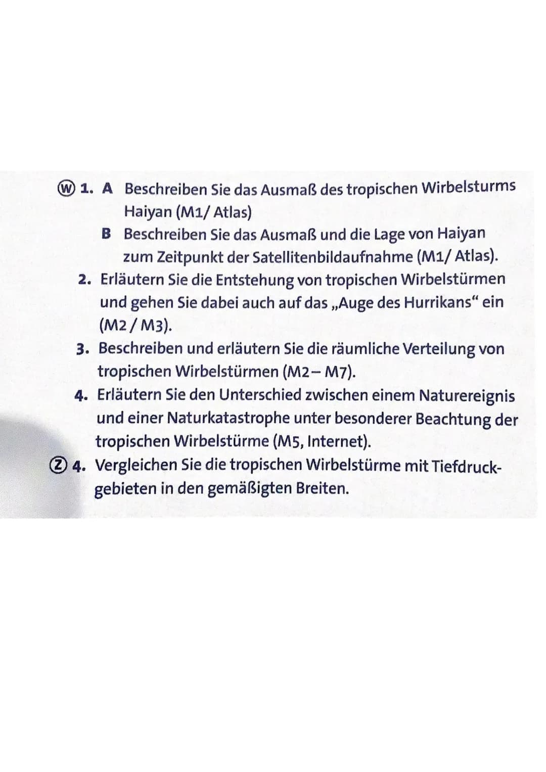 Geographie EF, Müh
Gefährdung von Lebensräumen durch geotektonische und klimaphysikalische Prozesse
Tropische Wirbelstürme - Gefahrenpotenzi