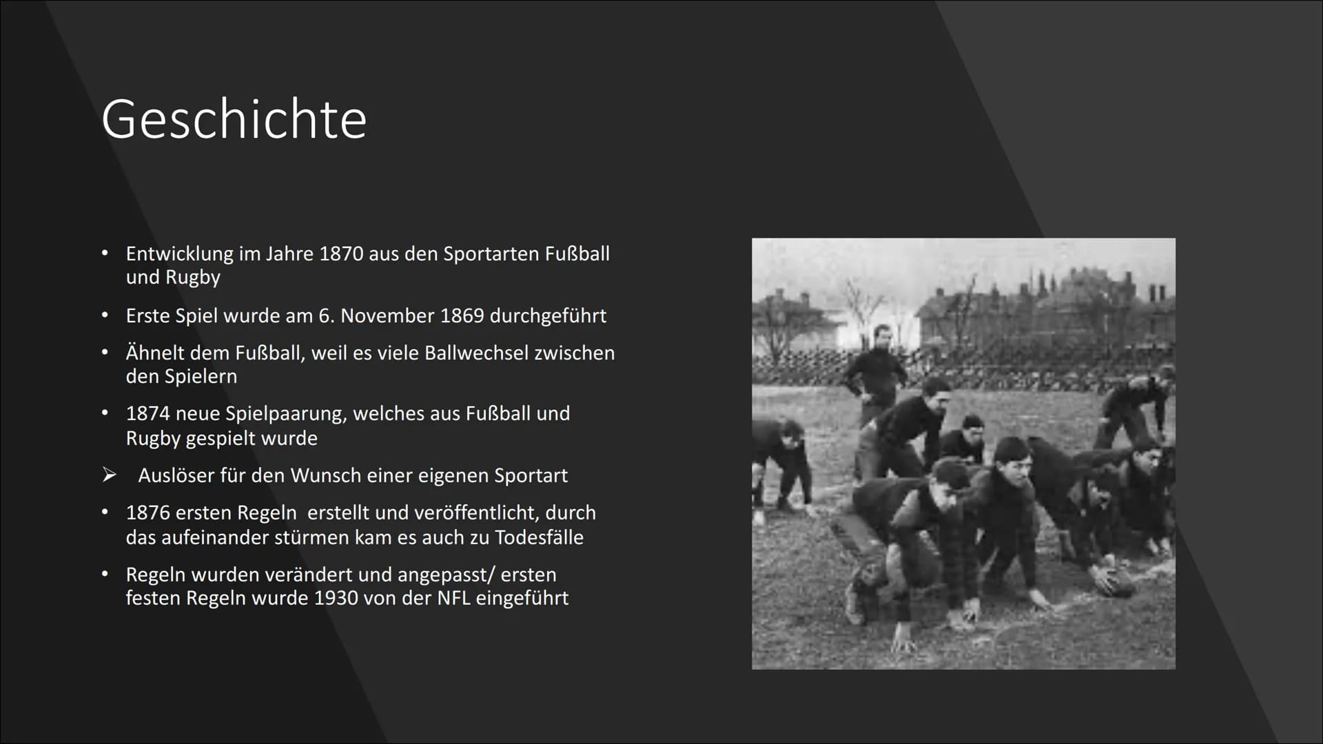 
<h2 id="wasistfootballgeschichte">Was ist Football? + Geschichte</h2>
<p>American Football hat seinen Ursprung in den Vereinigten Staaten v