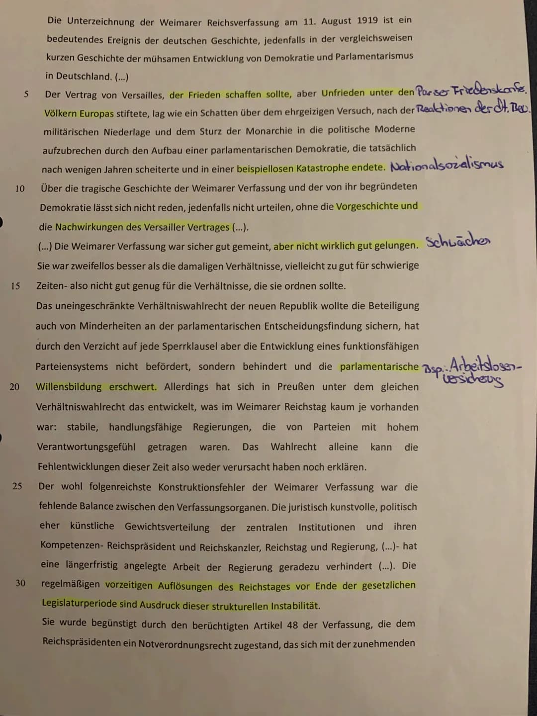 Historischer Kontext (Text) – Weimarer Republik
Der Autor(in) beleuchtet und kommentiert in seiner Darstellungen einige historische Sachverh
