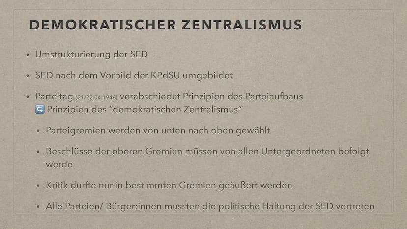 Es lebe die
DEUTSCHE
DEMOKRATISCHE REPUBLIK
FDO
GRUNDLAGEN DER DDR
S INHALT
●
●
●
●
●
●
Leitfrage
Verfassung
Marxistisch-leninistische Grund