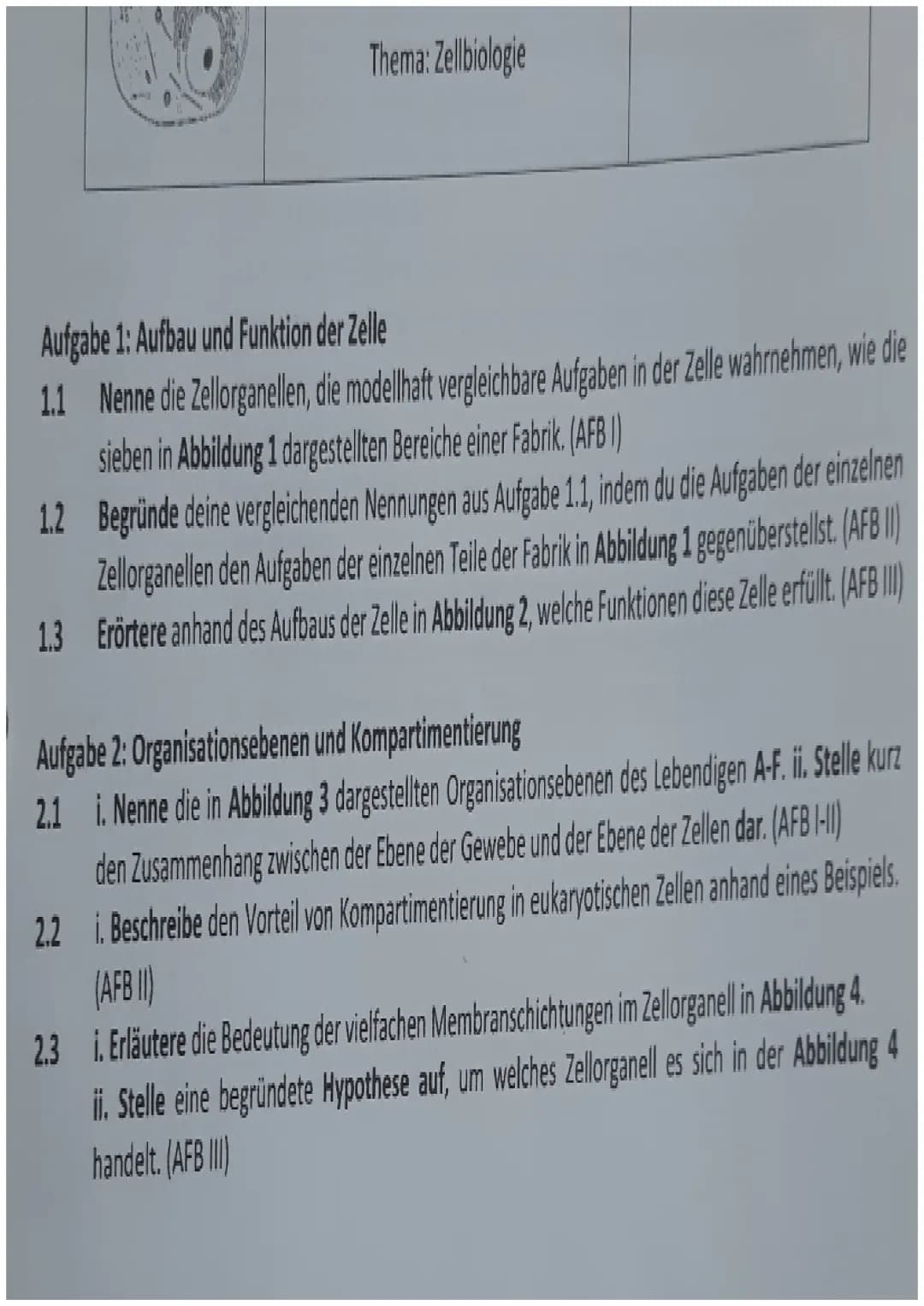 Fertigung
Vorratsbehälter
Werkstraße
Werkstor
Kraftwerk
Management
Photovoltaikanlage/
Solarzellen
Abbildung 1: Die obenstehende Abbildung s