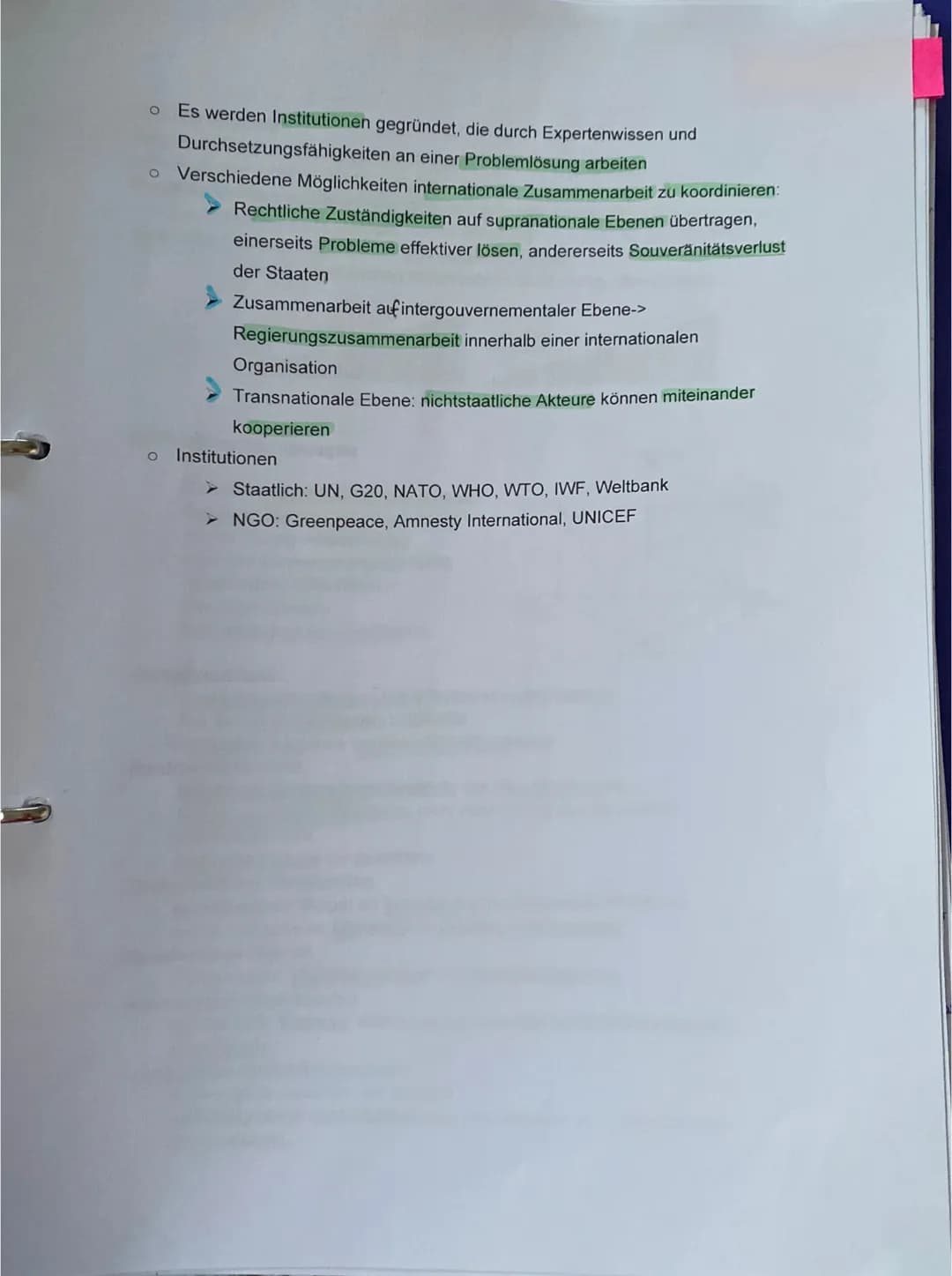 Globalisierung
Definition: Prozess einer weltweiten Verflechtung von Staaten, Märkten, Gütern,
Kapital, Informationen und Menschen und Entst