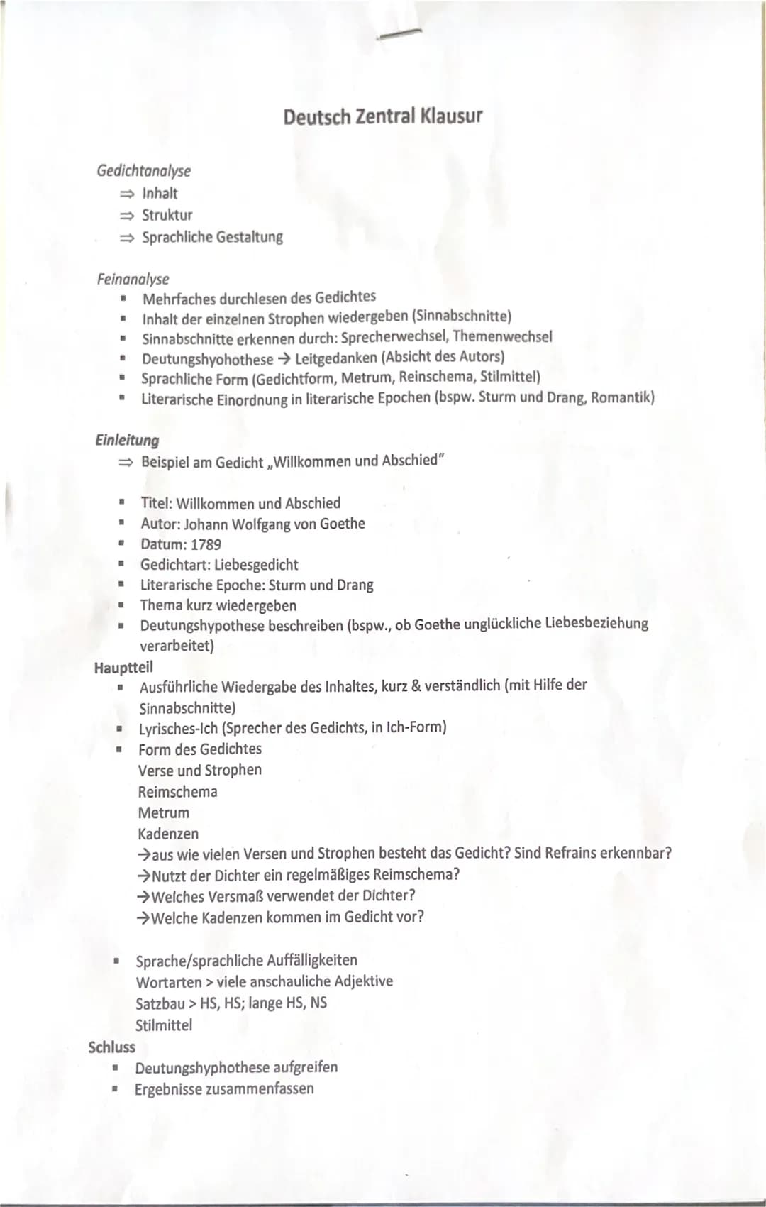 Gedichtanalyse
⇒ Inhalt
⇒ Struktur
→ Sprachliche Gestaltung
Feinanalyse
1 Mehrfaches durchlesen des Gedichtes
Inhalt der einzelnen Strophen 