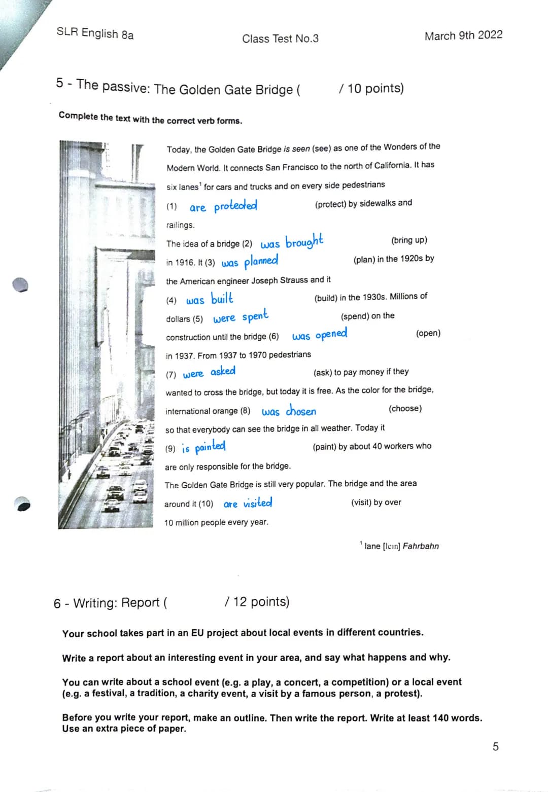 Englisch
The passiv
How to form the passiv:
to be + past participle of a verb
simple present
am, is,are + past participle
eg: The pizza is m