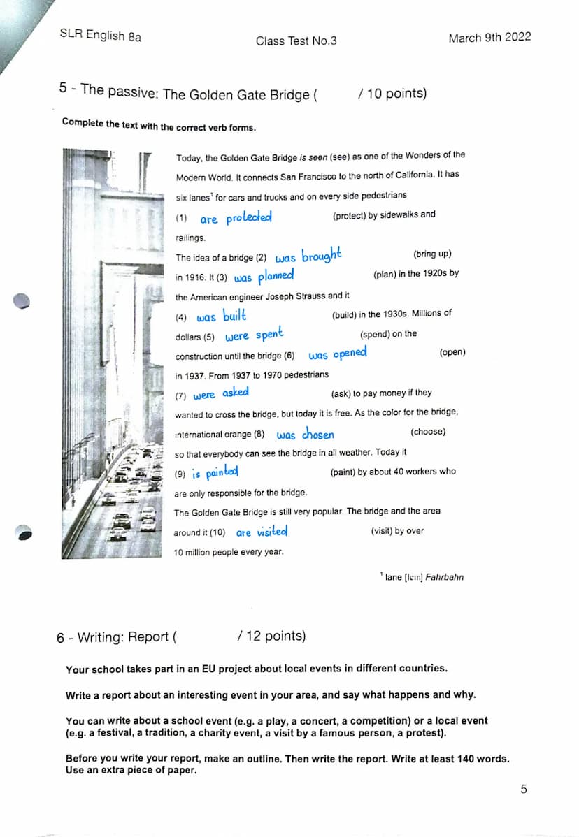 Englisch
The passiv
How to form the passiv:
to be + past participle of a verb
simple present
am, is,are + past participle
eg: The pizza is m