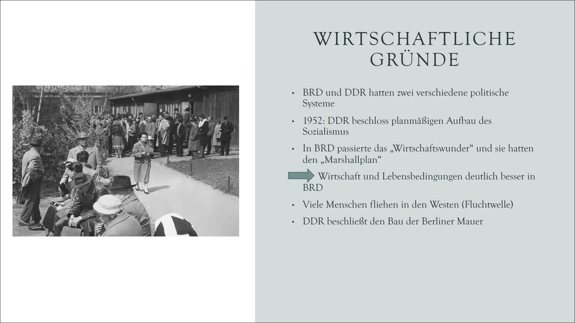 DER BAU
DER
BERLINER
MAUER
Eine Präsentation von
Laura und Emely
Lilli, INHALTS-
VERZEICH
NIS
Die Fluchtwelle
• Politische Gründe
●
●
●
●
●
