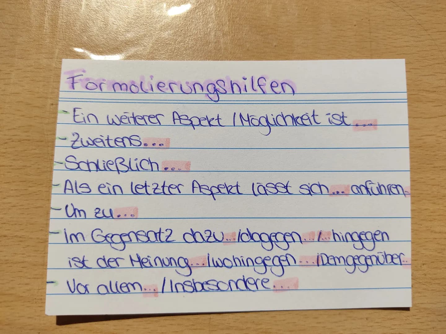 For
molierungshilfen
-Ein weiterer Aspekt /Möglichkeit ist....
-Zweitens...
-Schließlich...
- Als ein letzter Aspekt lässt sich... anführen.