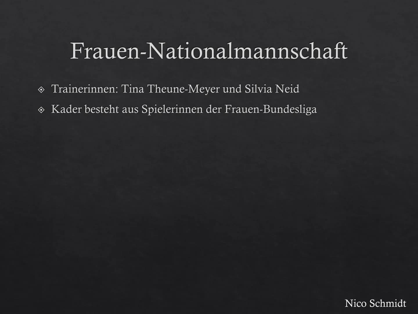 Fußball in Deutschland
Nico Schmidt Deutscher Fußball-Bund
DEUTSCHER
明
FUSSBALL-BUND
Nico Schmidt Geschichte
A
Am 28. Januar 1900 gegründet
