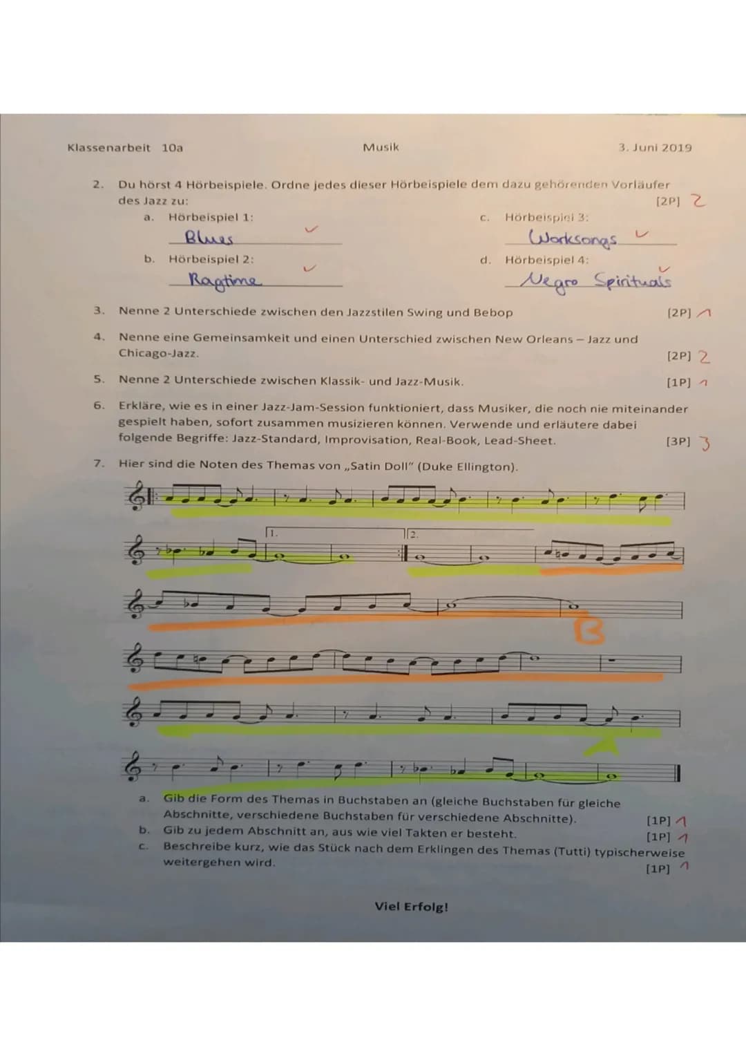 Punkte: 18/21
2+
Beschreiben, erklären und erläutern immer in ganzen ausformulierten Sätzen.
Zuordnen oder Nennen = Stichwort / Stichpunkt g