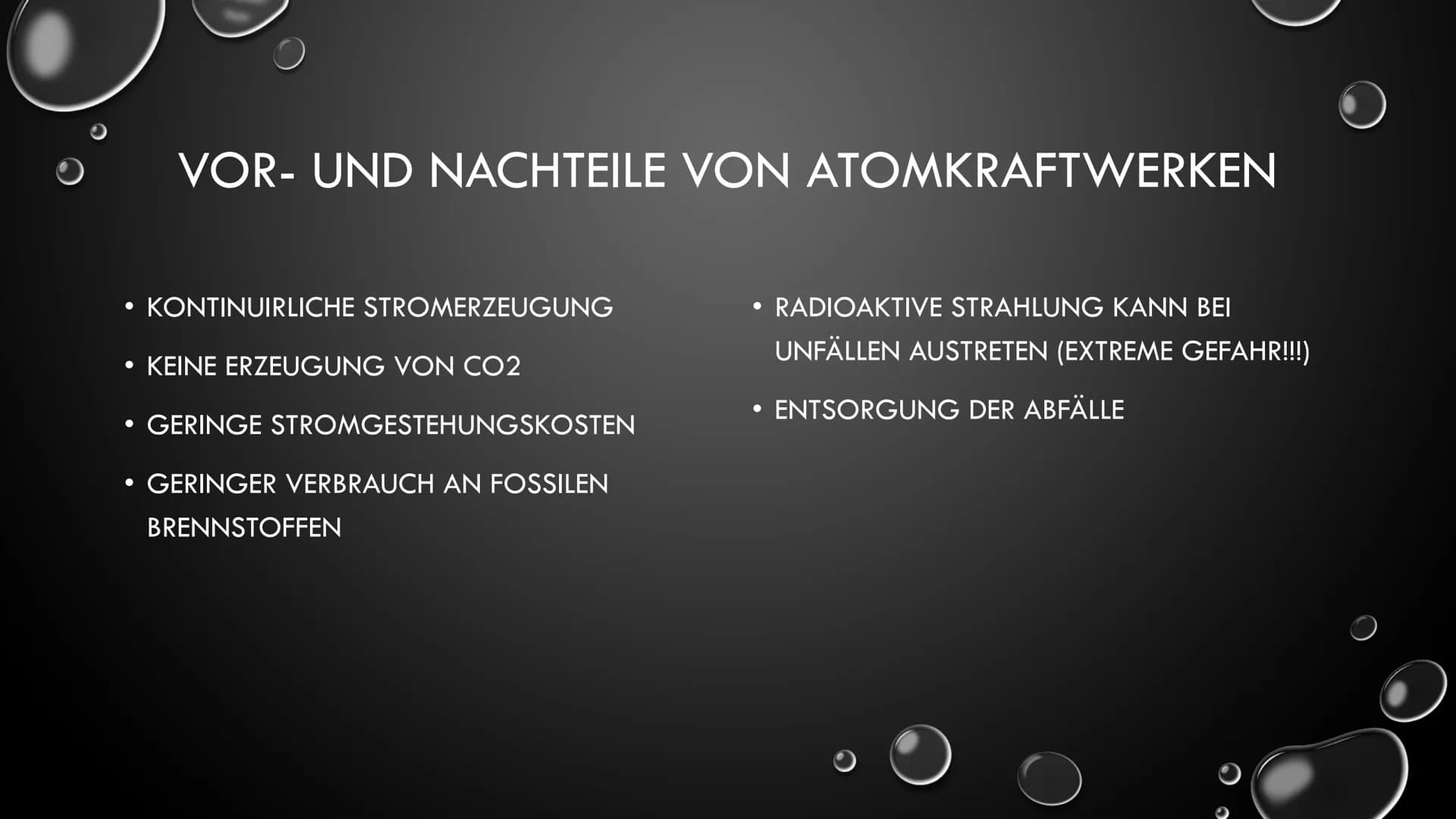 KERNKRAFTWERKE
EINE PRÄSENTATION VON SILVA, CELINA & VALERIE GRUNDLAGEN
●
WÄRMEKRAFTWERK ZUR GEWINNUNG ELEKTRISCHER
ENERGIE DURCH KONTROLLIE