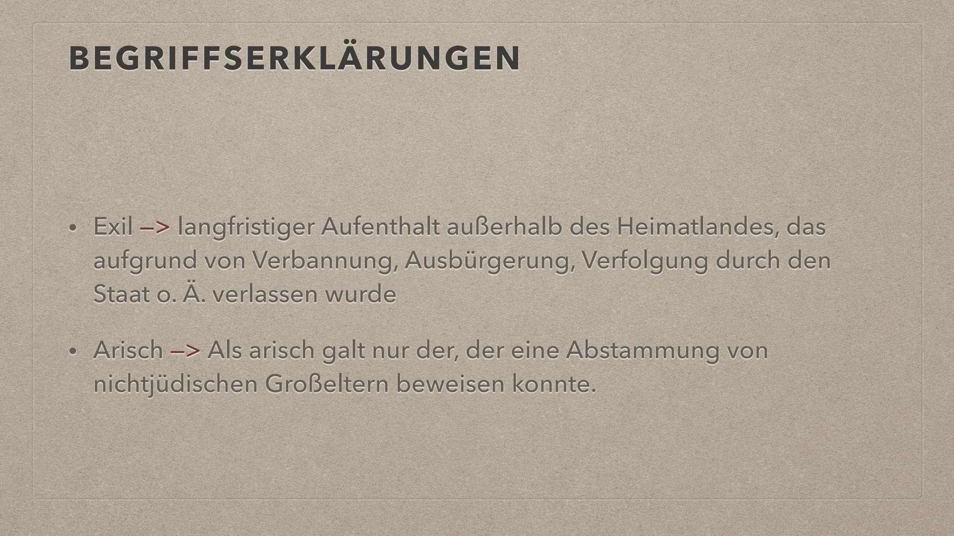 EXILLITERATUR
LISSY G., DEUTSCH LK 22/23 ,,Wer keine Heimat mehr hat, dem wird wohl gar das Schreiben
zum Wohnen"
- Theodor W. Adorno, 1951 