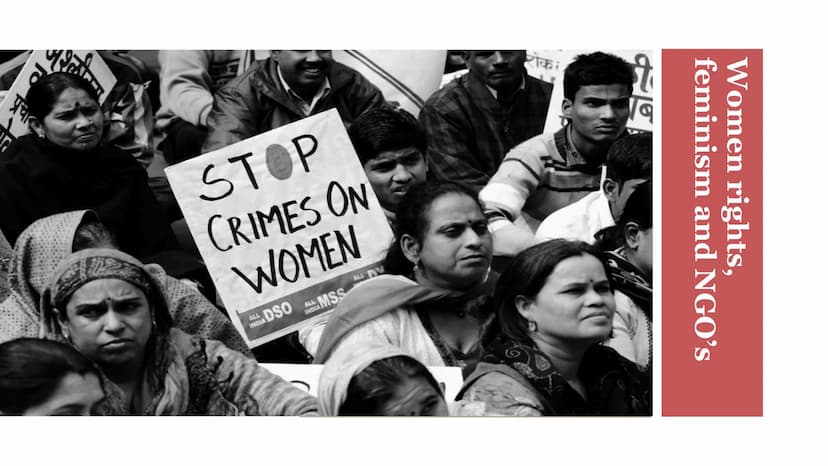 RY US
Women rights
By Lina, Neele, Lara| 11.1 | 12.04.2022
RIGHTS WOMEN'S MEN'S
HUMAN RIGHTS
GHTS RE HUMAN
RIGHTS
SOI ●
Women rights, Femini