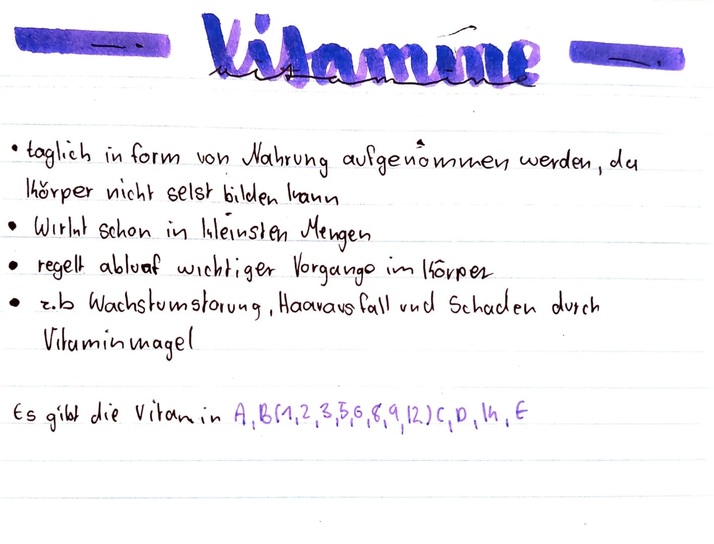 Vitamine
·
taglich in form von
Thorper nicht selst bilden kann.
• Wirtnt schon in kleinsten Mengen
regelt abluaf wichtiger Vorgange im Körpe