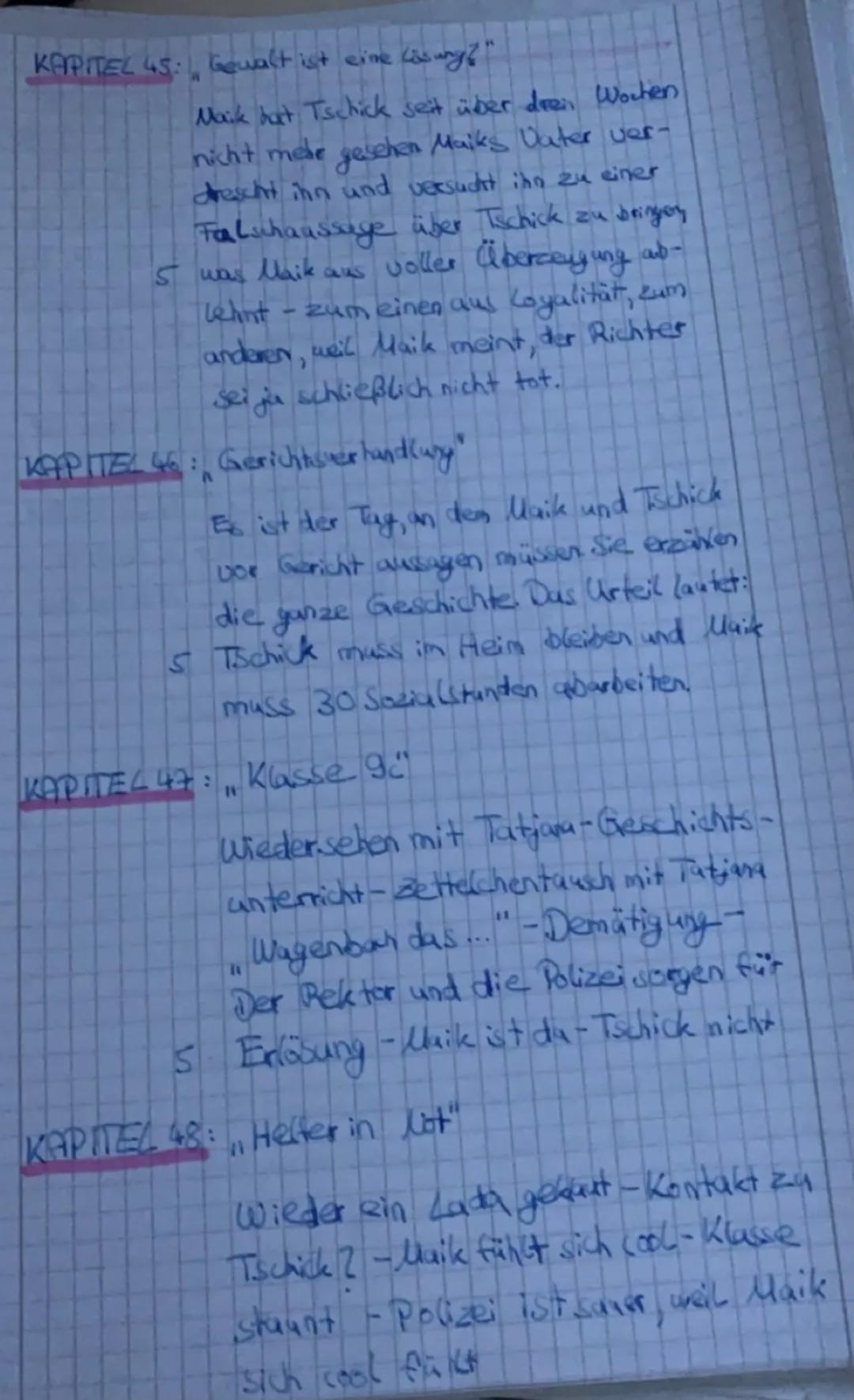 Маробезщуаттендазднад
KAPITEL 1: Vollgepisste Hose und kein Anwalt:
5
Maih sitzt mit einer vollgepinkelten
Hose und blutverschmiert in einem