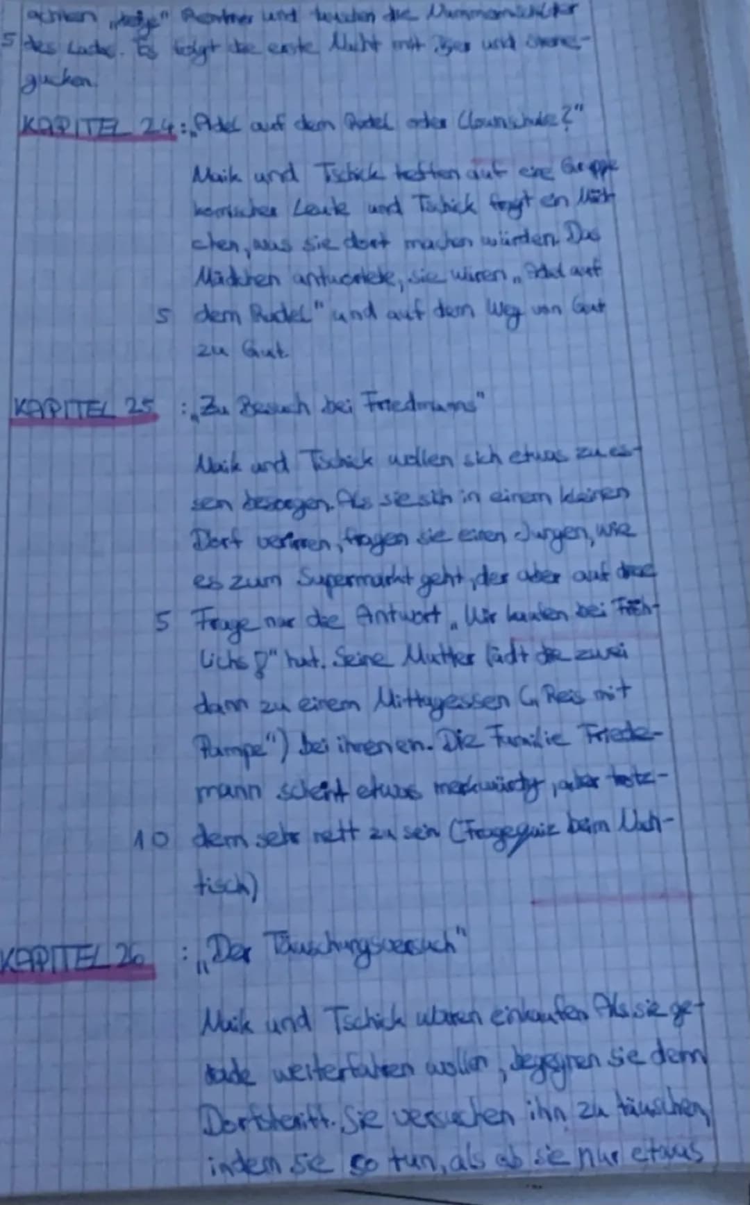 Маробезщуаттендазднад
KAPITEL 1: Vollgepisste Hose und kein Anwalt:
5
Maih sitzt mit einer vollgepinkelten
Hose und blutverschmiert in einem