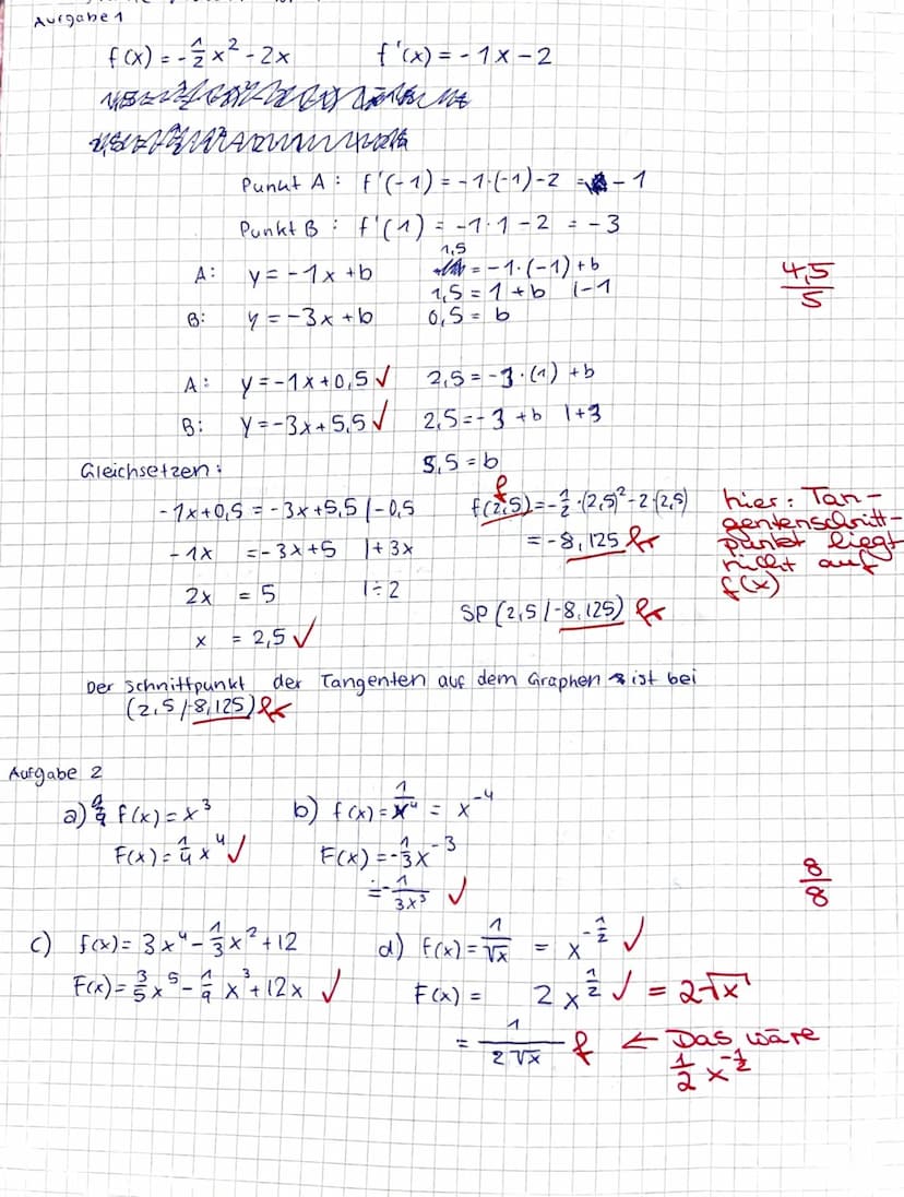 .
Teil A: hilfsmittelfreier Teil (20 Minuten)
Aufgabe 1: Bestimmen Sie die Ableitungen f'(x) und fassen Sie soweit wie
möglich zusammen.
a) 