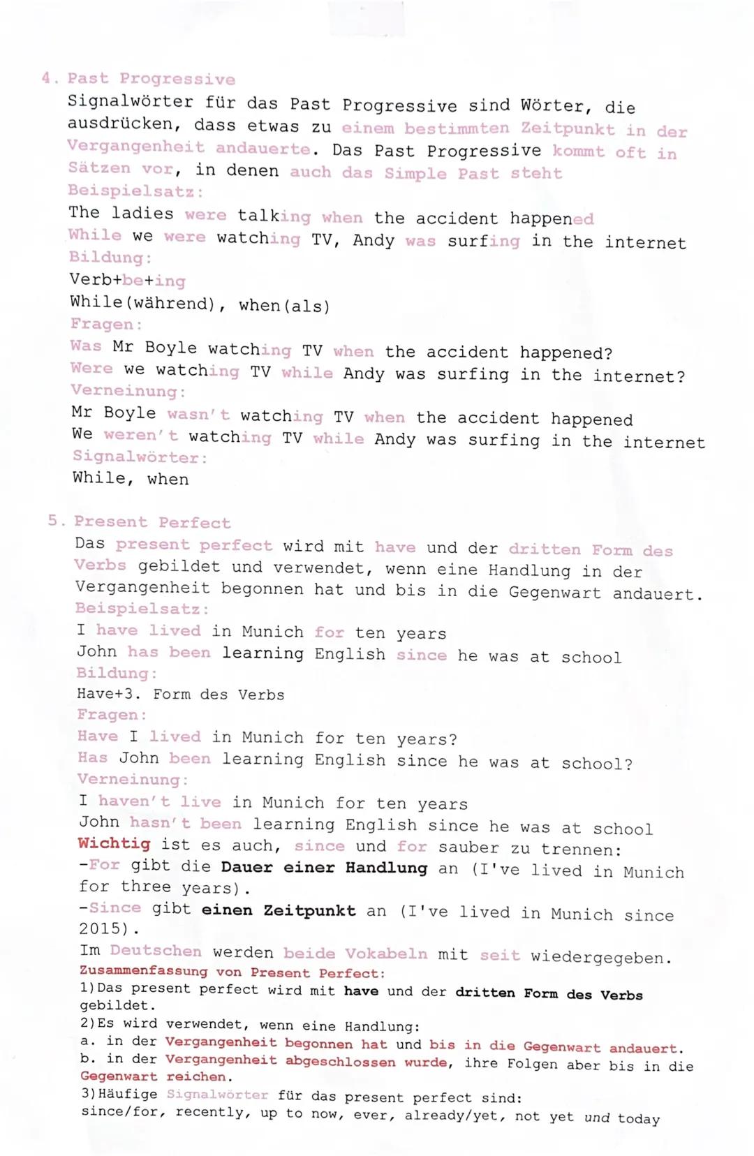 1. Simple Present
Wird verwendet, wenn etwas in der Gegenwart passiert
Beispielsatz:
Mr Boyle works at Duplin Airport
I work at Duplin Airpo