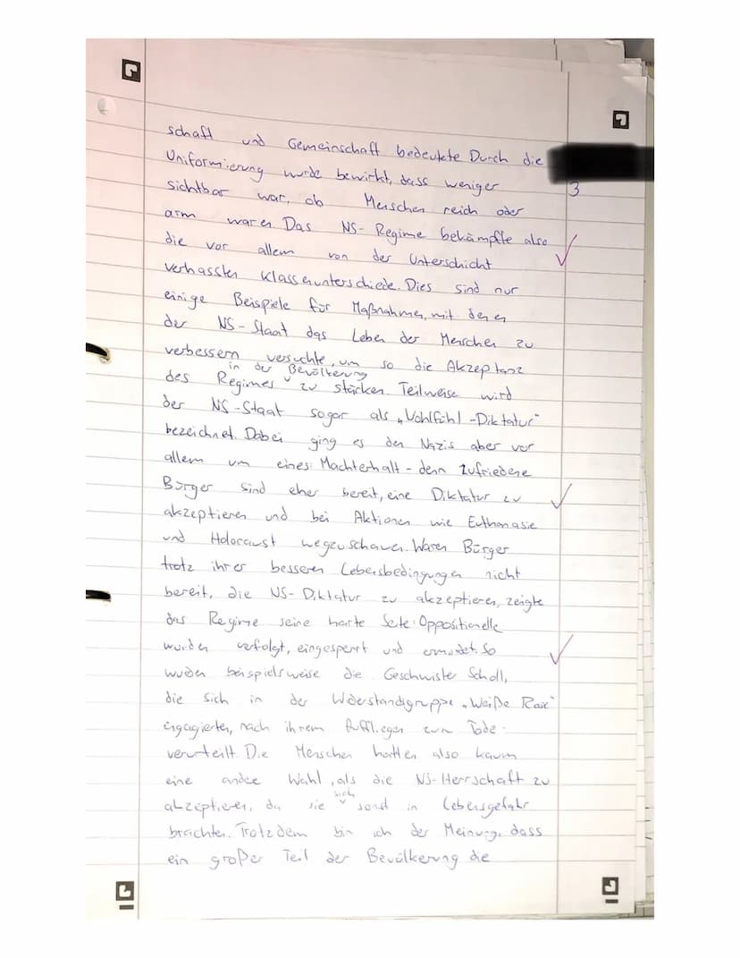 JIA
1. Skizzieren sie die
wirtschaftliche und innenpolitische
Situation in der Endphase der
Weimarer Republik.
2.1 Quellenarbeit, Rede von
G
