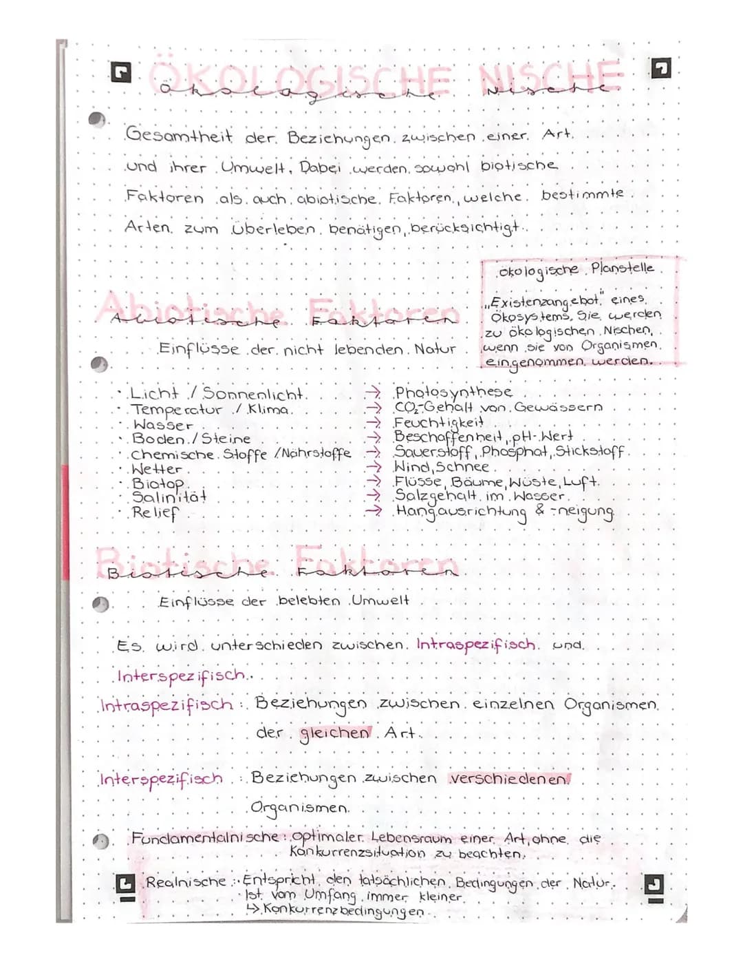 ▪ ÖKOLOGISCHE NISCHE
Gesamtheit der Beziehungen zwischen einer. Art
und ihrer Umwelt. Dabei werden, sowohl biotische
Faktoren als auch, abio