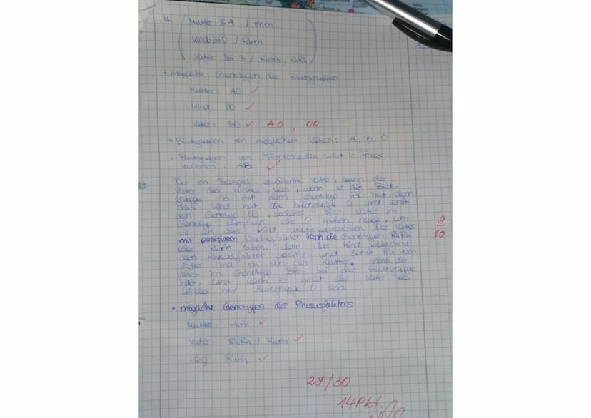 N
l
1. Die Abbildung 1 zeigt den Stammbaum einer
Familie, in der Galactosämie auftritt.
(Grundfach, Biologie, Thüringen, Abiturprüfung 1999,