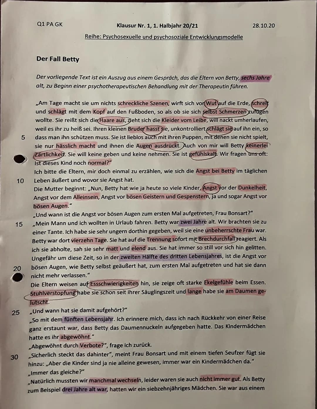 10
5
15
20
25
30
Q1 PA GK
Der Fall Betty
Klausur Nr. 1, 1. Halbjahr 20/21
Reihe: Psychosexuelle und psychosoziale Entwicklungsmodelle
28.10.