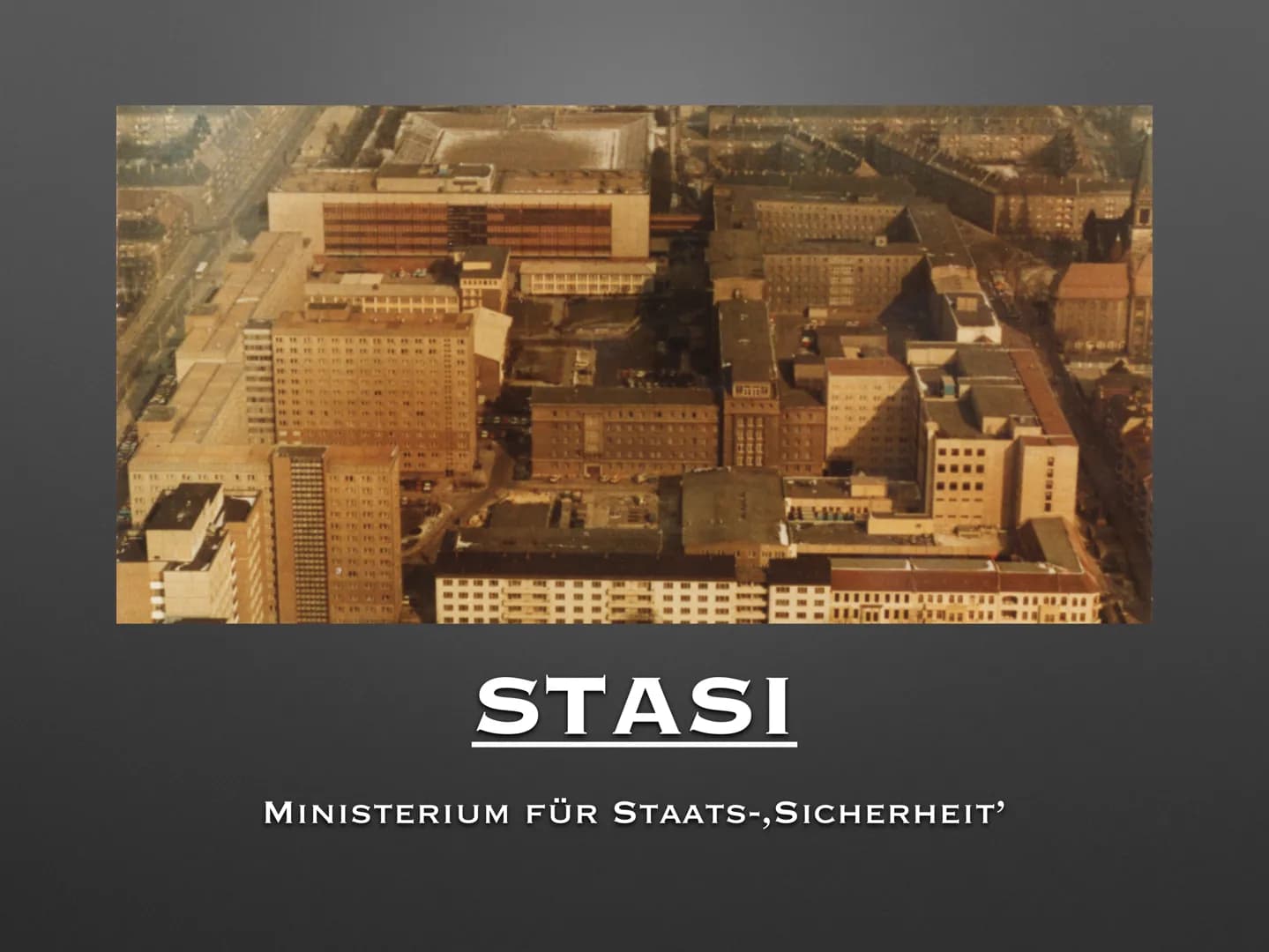 Was hat die Stasi gemacht? Stasi-Methoden, Beispiele und mehr über die Geschichte der Stasi in der DDR