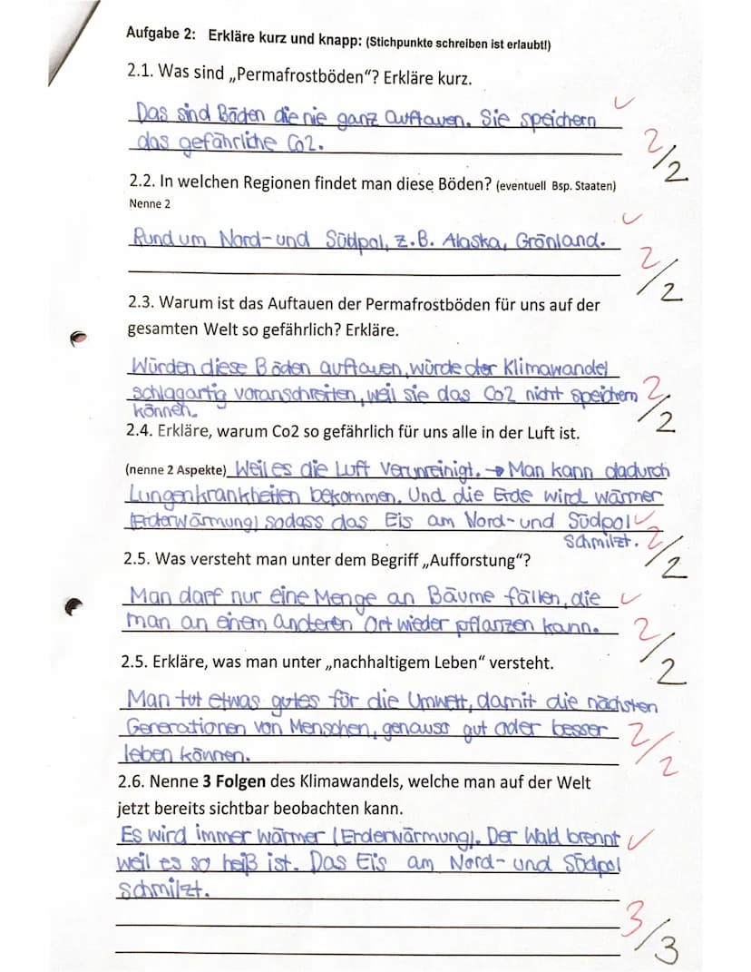 Klasse
Dezember 2020
Thema Klima- und Vegetationszonen
Erdkunde-Test
Aufgabe 1
Hier ist ein Abbild der Weltkugel in vereinfachter Form.
Trag