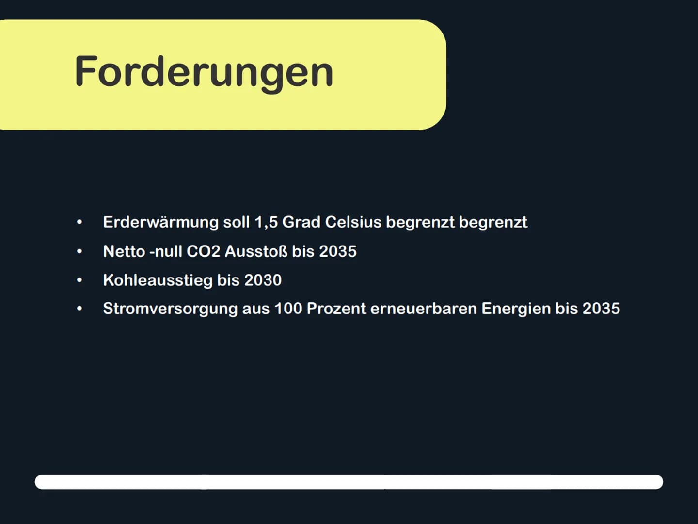 FOR
KLIMATET
Fridays For Future
Ursprung, Ziele, Resultate Kurzbiografie Greta Thunberg
Greta Thunberg wurde am 3. Januar 2003 in Stockholm 