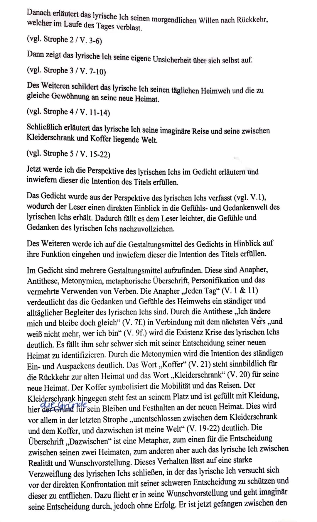 Zitat
Gedichtsanalyse - ,,Dazwischen“
Das Gedicht ,,Dazwischen" wurde von Alev Tekinay verfasst und 2001
veröffentlicht. Das Thema des Gedic