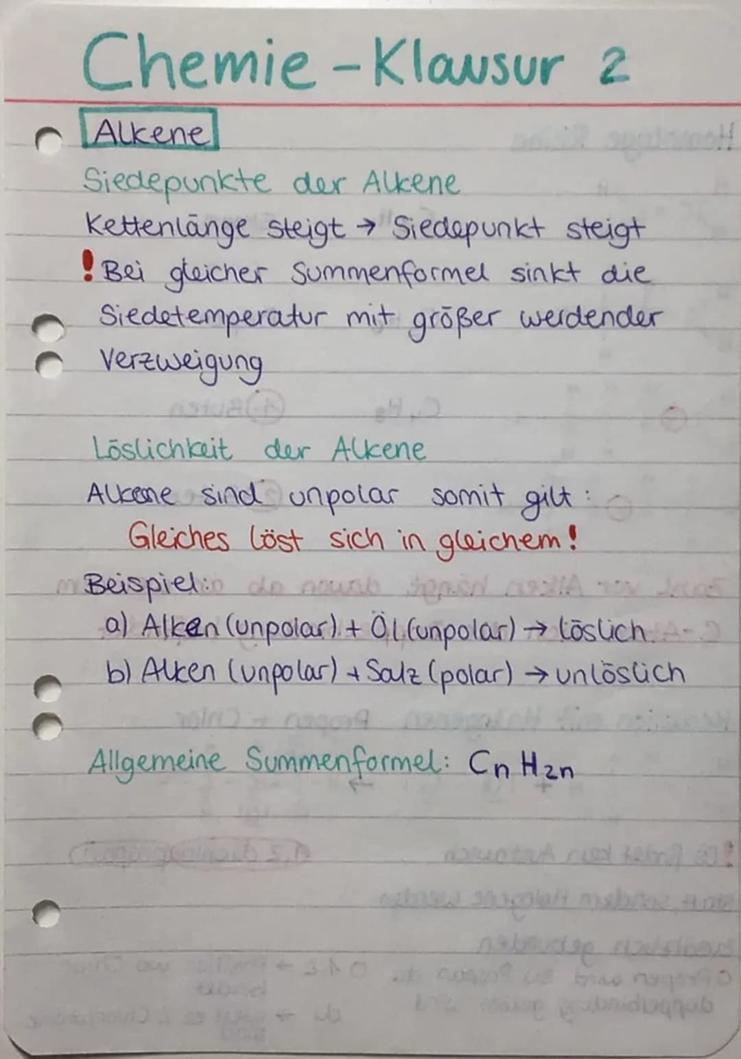 Chemie-Klausur 2
Alkene
Siedepunkte der Alkene.
Kettenlänge steigt → Siedepunkt steigt
Bei gleicher Summenformel sinkt die
Siedetemperatur m