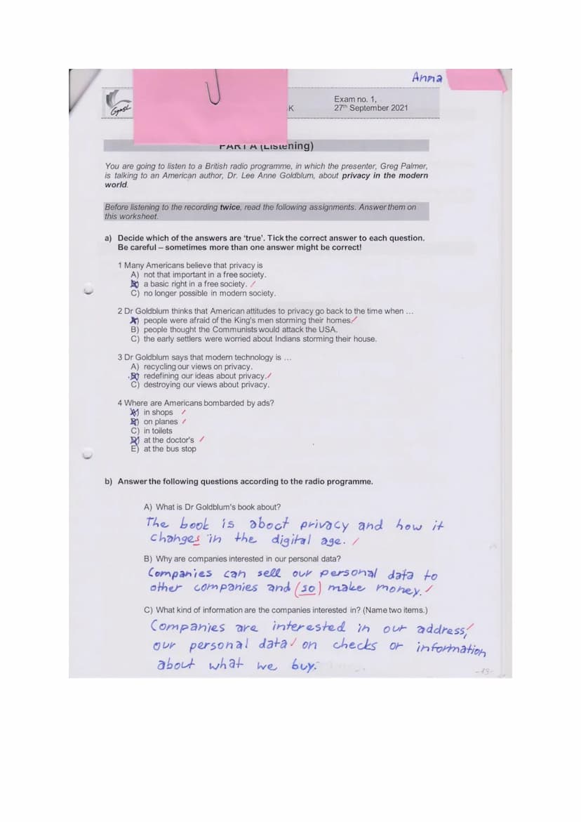 Name:
Comprehensio
Analysis
Evaluation
2
Anna
Der Prüfling...
1 formuliert einen passenden Einleitungssatz (Textsorte, Titel, Autor, Jahr, T