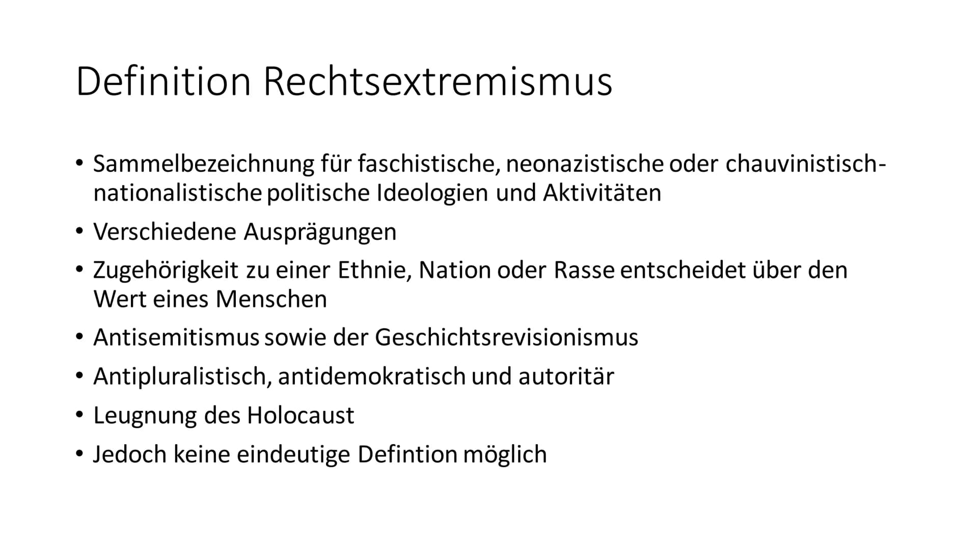 Wehrhafte Demokratie:
Rechtsextremismus
ICH HAB JA NICHTS GEGEN
DICH, JUTTA, ABER DEIN
„ABER" KOTZT MICH AN.
ICH HAB JA
NICHTS
GEGEN
FLÜCHT-