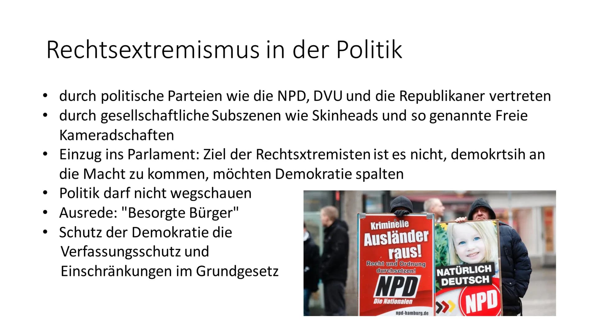 Wehrhafte Demokratie:
Rechtsextremismus
ICH HAB JA NICHTS GEGEN
DICH, JUTTA, ABER DEIN
„ABER" KOTZT MICH AN.
ICH HAB JA
NICHTS
GEGEN
FLÜCHT-