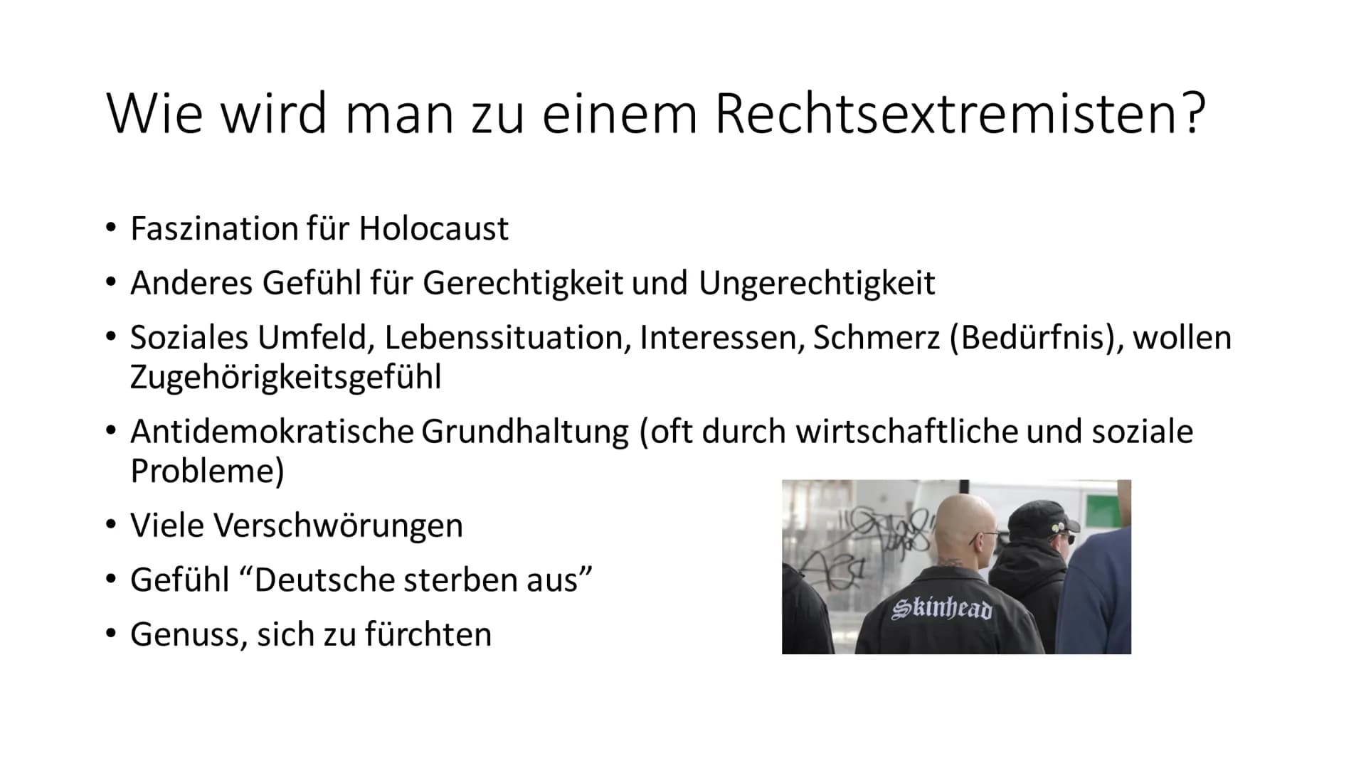 Wehrhafte Demokratie:
Rechtsextremismus
ICH HAB JA NICHTS GEGEN
DICH, JUTTA, ABER DEIN
„ABER" KOTZT MICH AN.
ICH HAB JA
NICHTS
GEGEN
FLÜCHT-