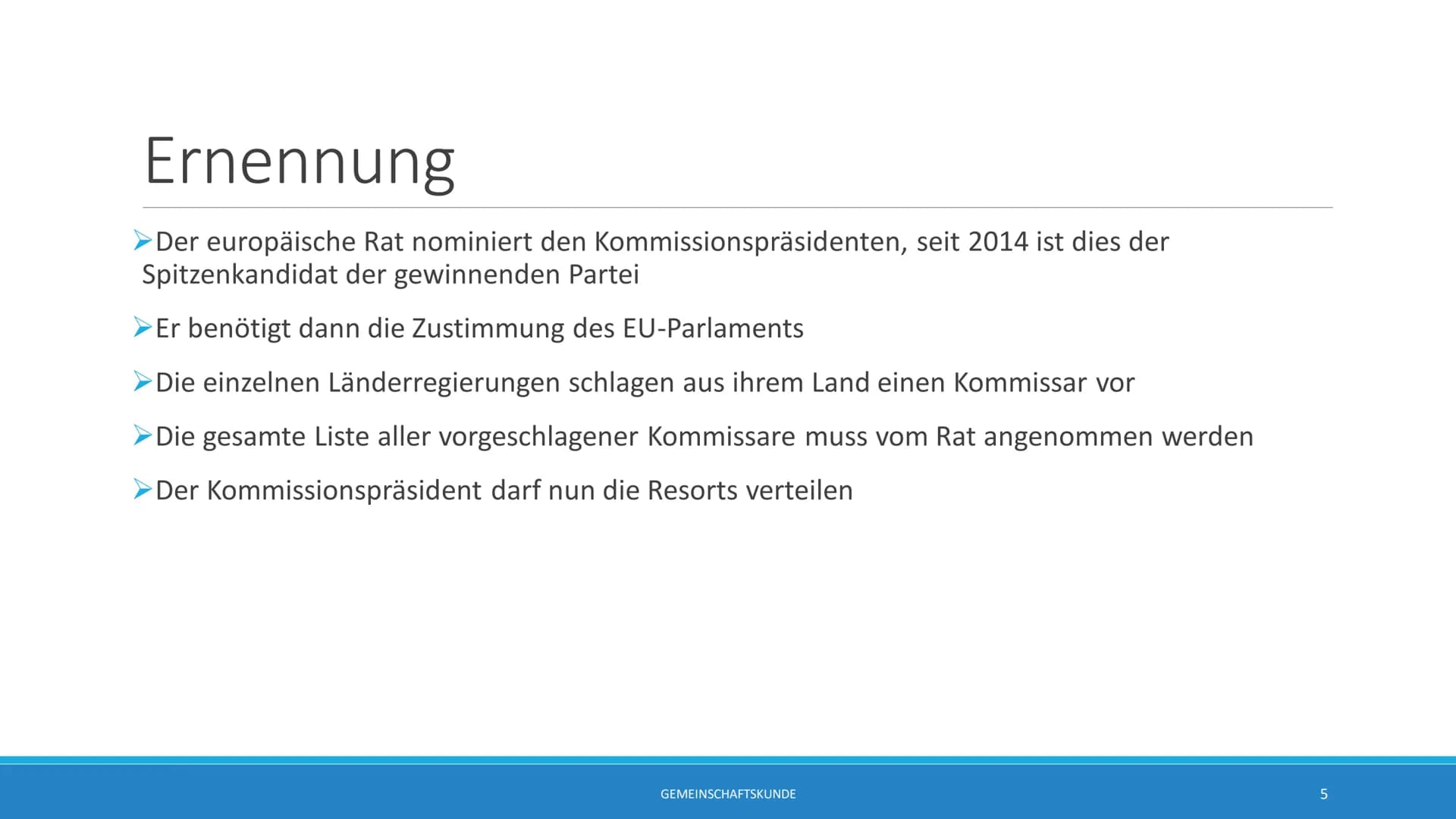 Europäische
Kommission
Europäische
Kommission
GESCHICHTE/SITZ/ZUSAMMENSETZUNG/ERNENNUNG/FUNKTION
GEMEINSCHAFTSKUNDE
1 Geschichte
➤Ursprung d