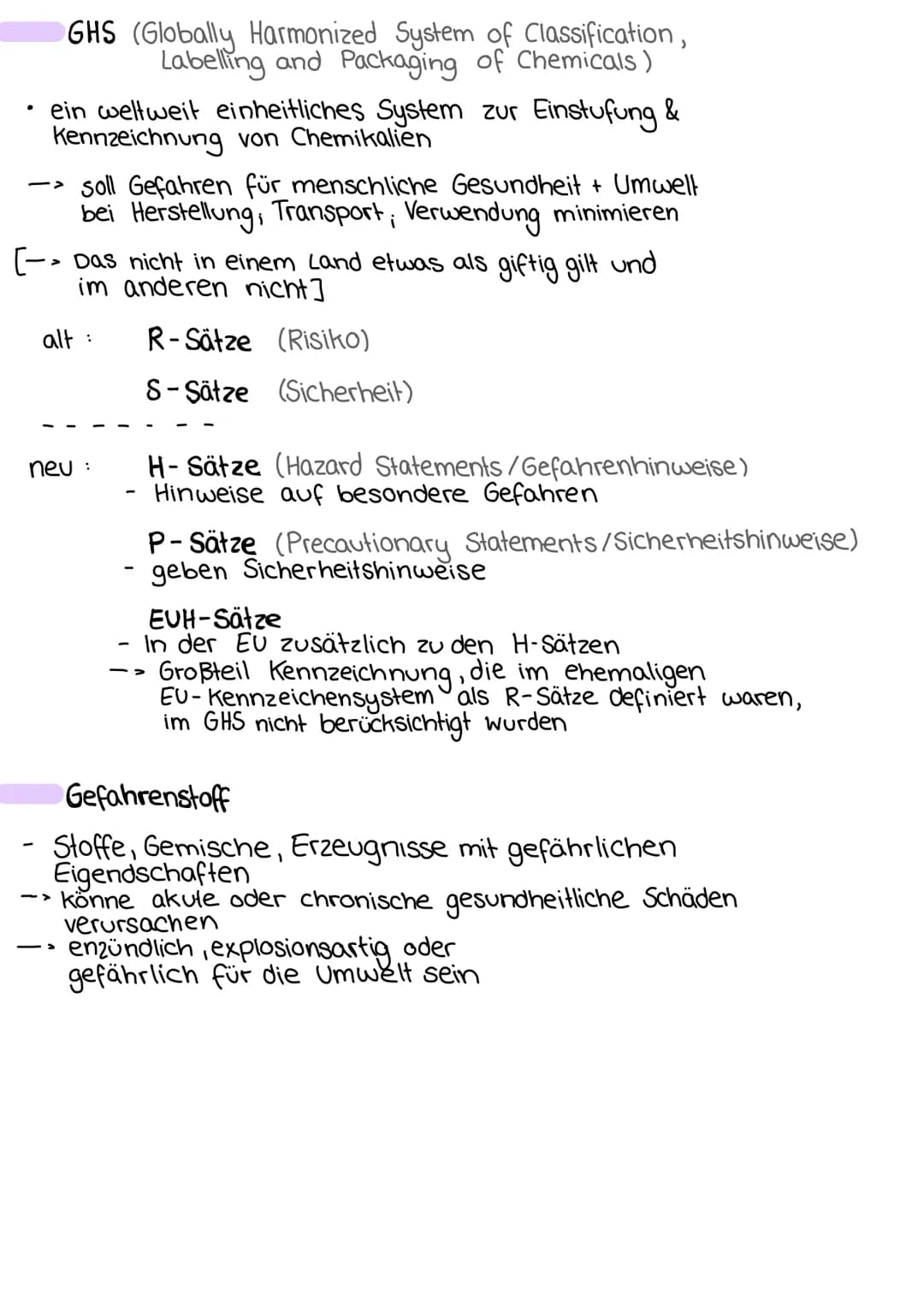 LABOR
Verhalten & Arbeiten im Labor
Laborgeräte
ㅁ
• Glasgefäß
Becherglas
aus Holz
Reagenzglas-
halter
• scherenähnliches
Gerät
Tiegelzange
S