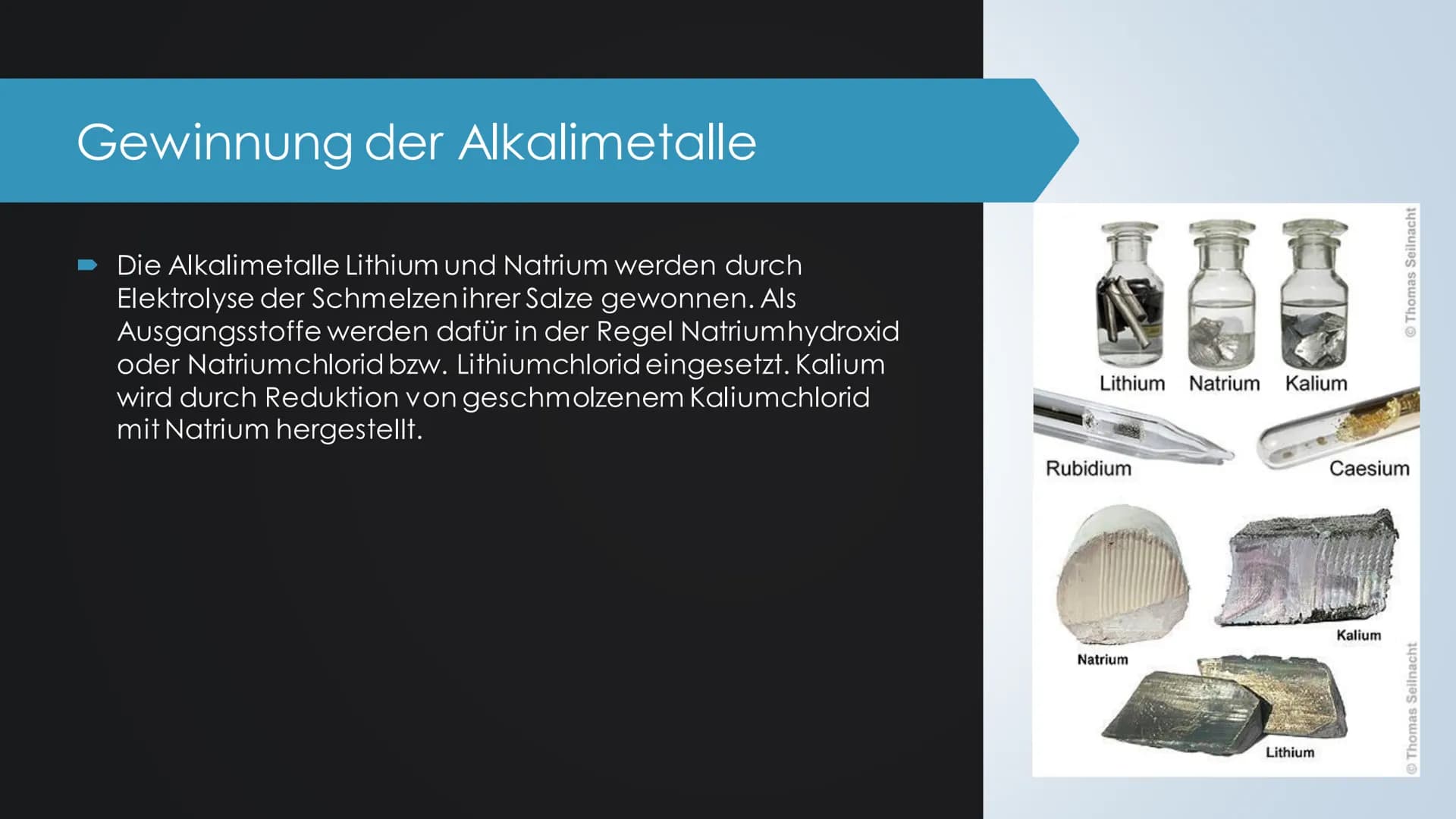 Alkalimetalle
Von Seraj, Caner, Ahmed Inhaltsverzeichnis
Was sind Alkalimetalle?
Eigenschaften der Alkalimetalle
Besonderheiten
Wichtige Rea