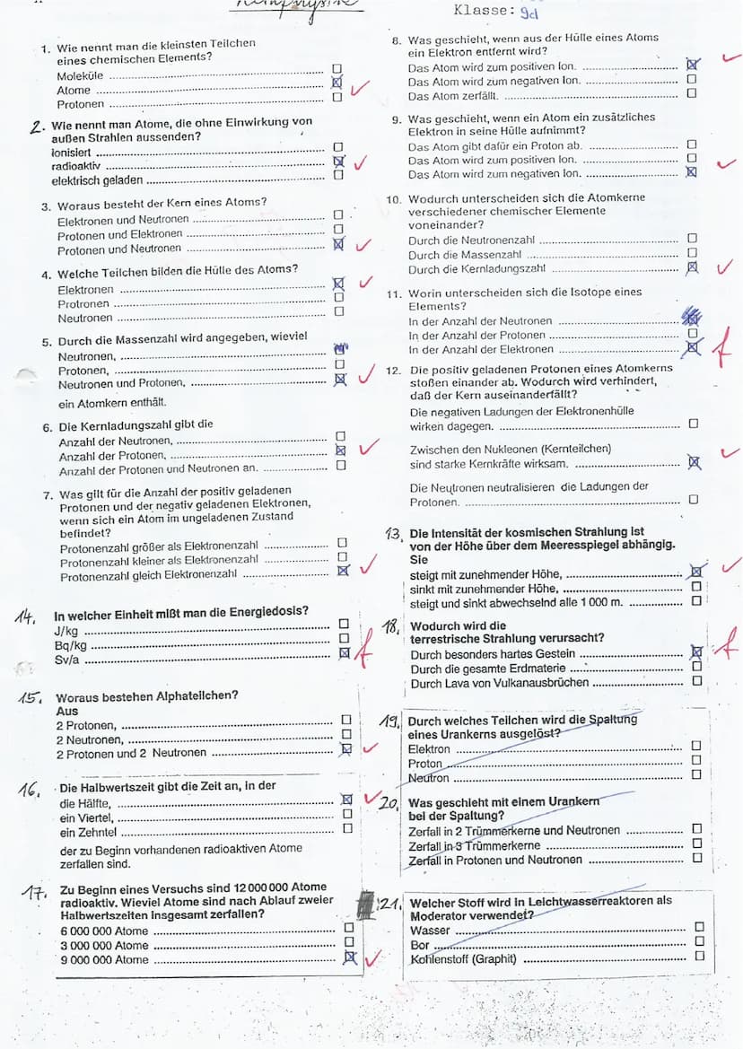 1. Wie nennt man die kleinsten Teilchen
eines chemischen Elements?
Moleküle
Atome
Protonen
2. Wie nennt man Atome, die ohne Einwirkung von
a